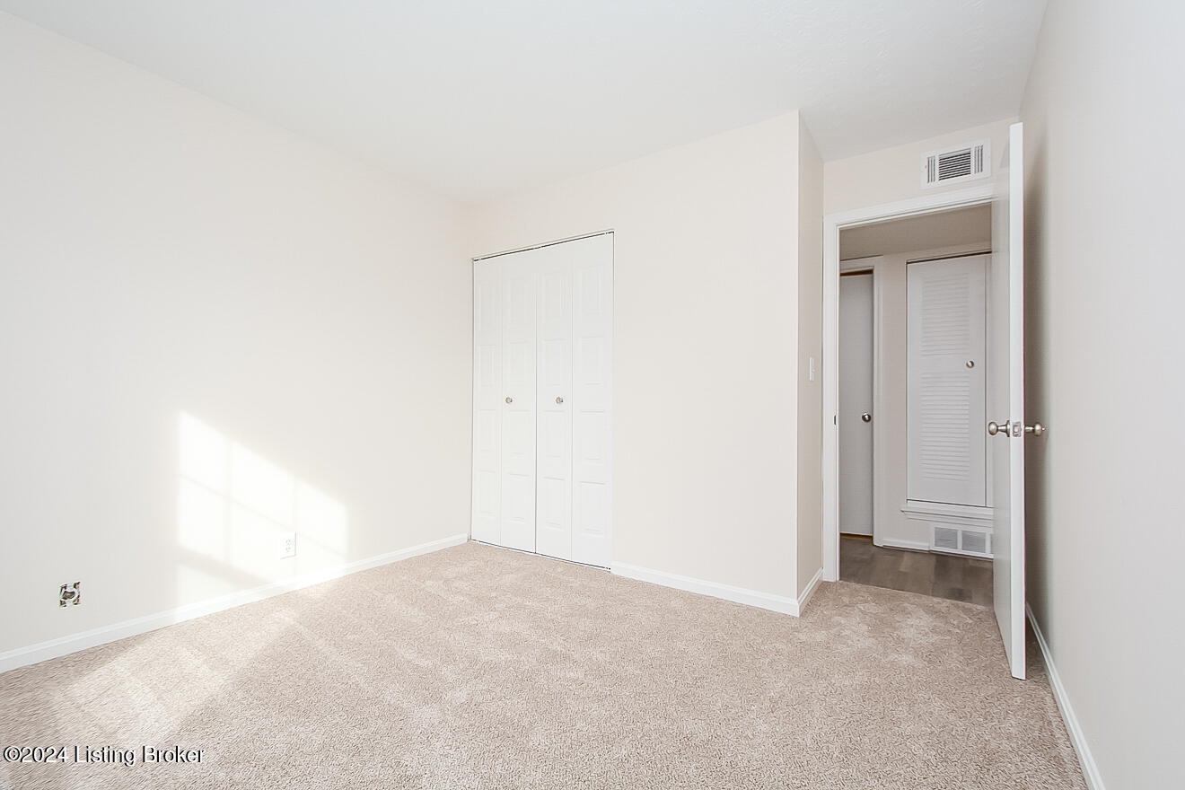 312 Logsdon Ct