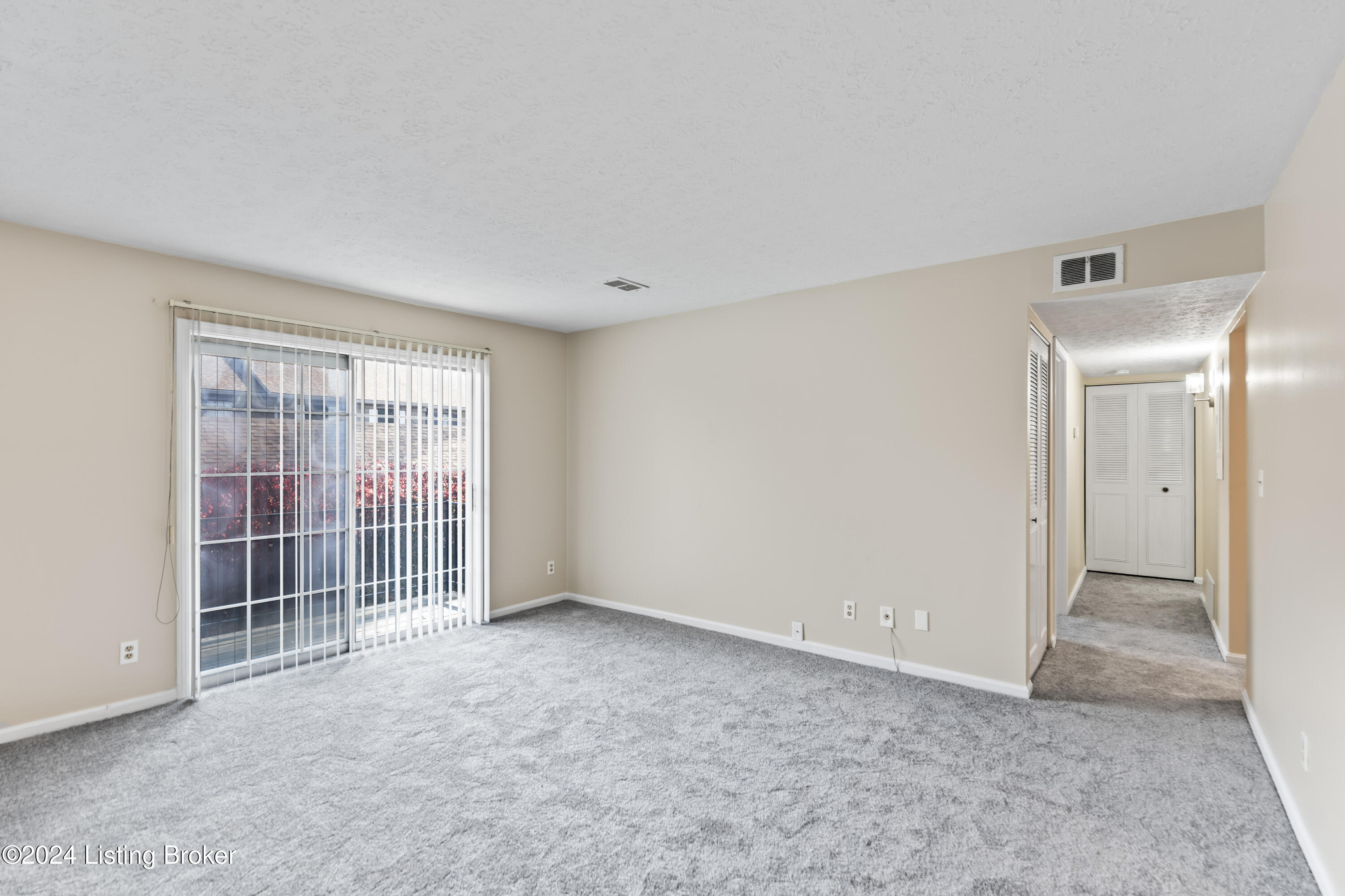 103 Algiers Ct, 3