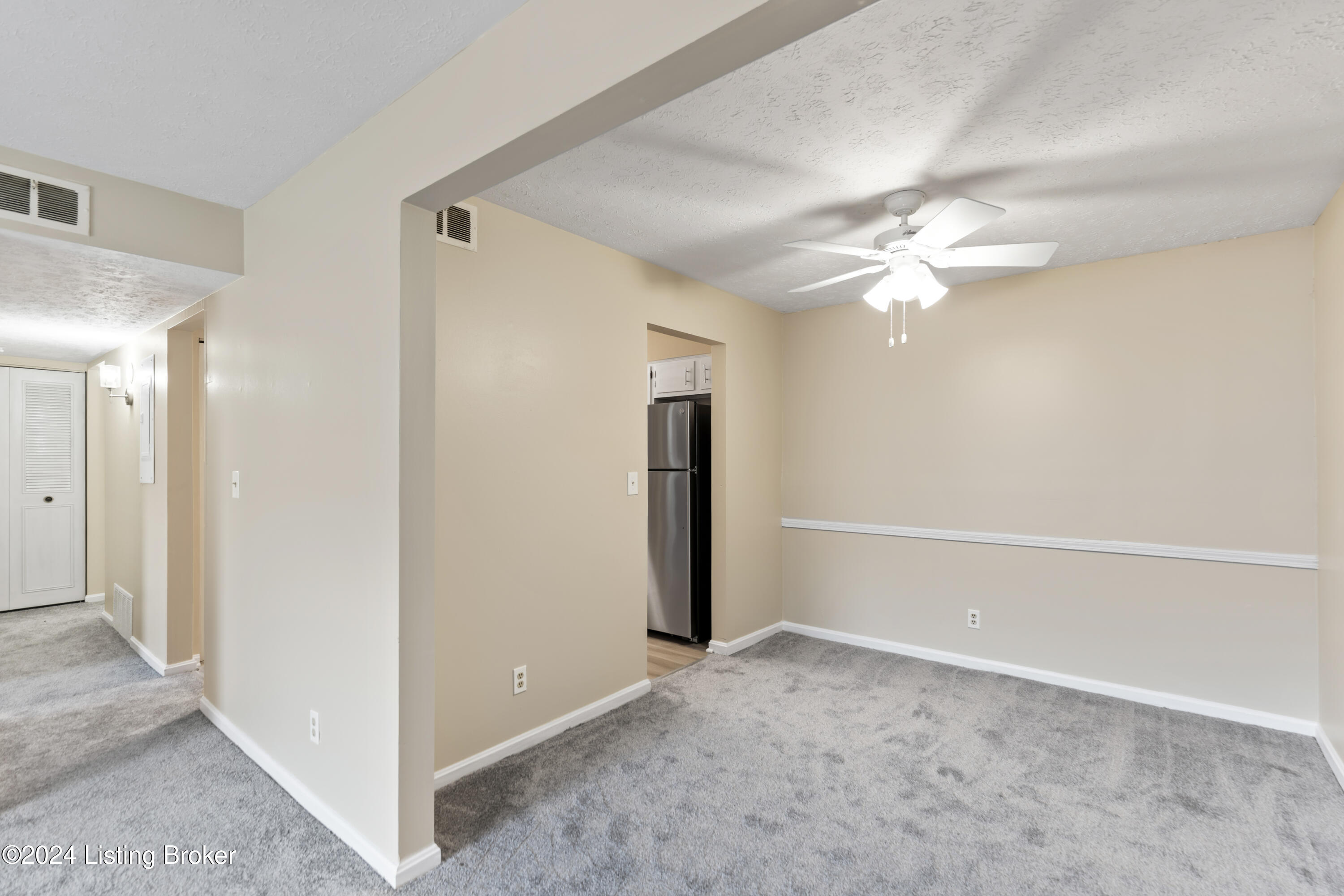 103 Algiers Ct, 3