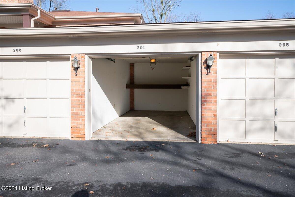 201 Forest Park Rd