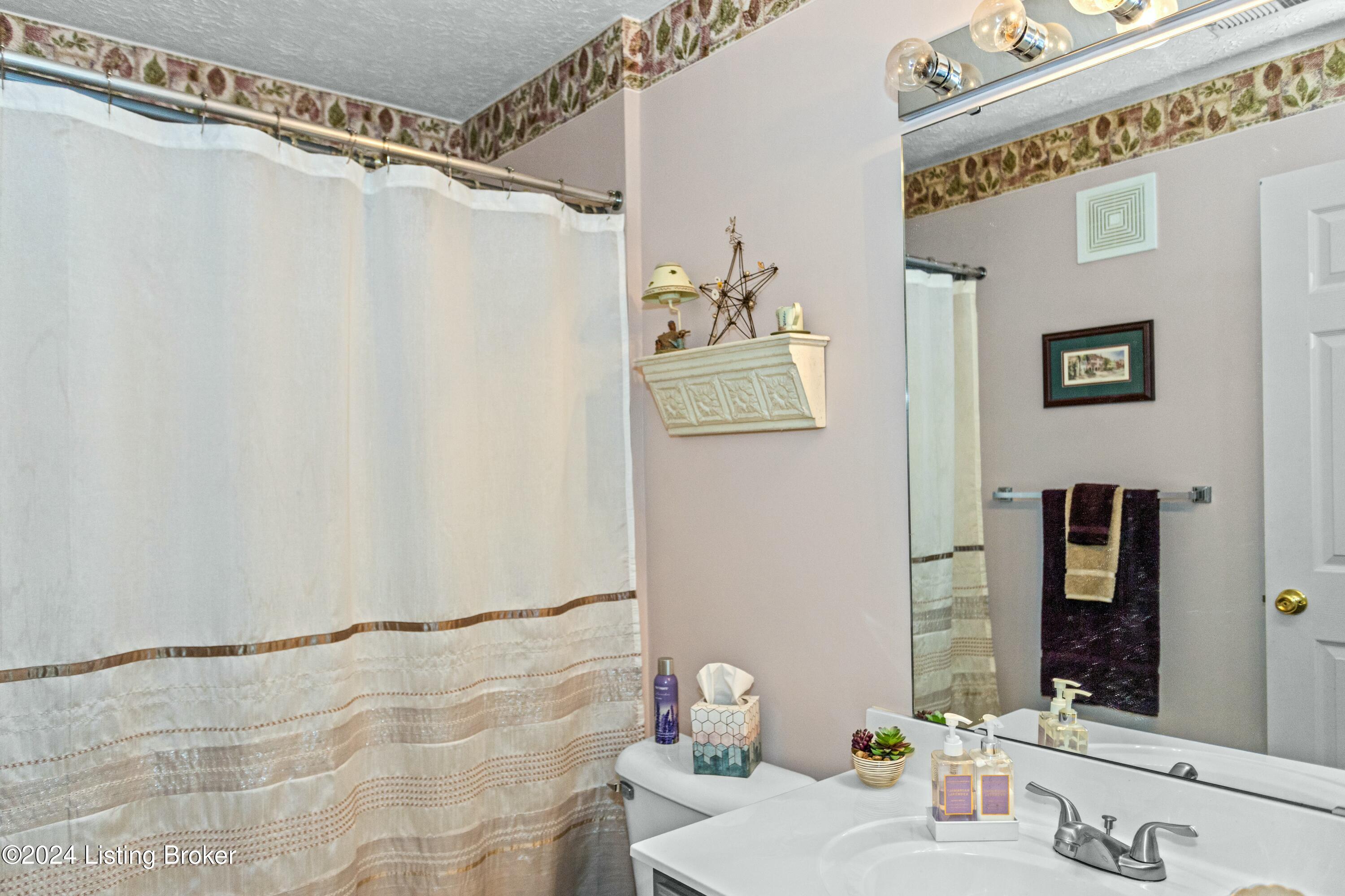 10306 Royce Ct APT 203