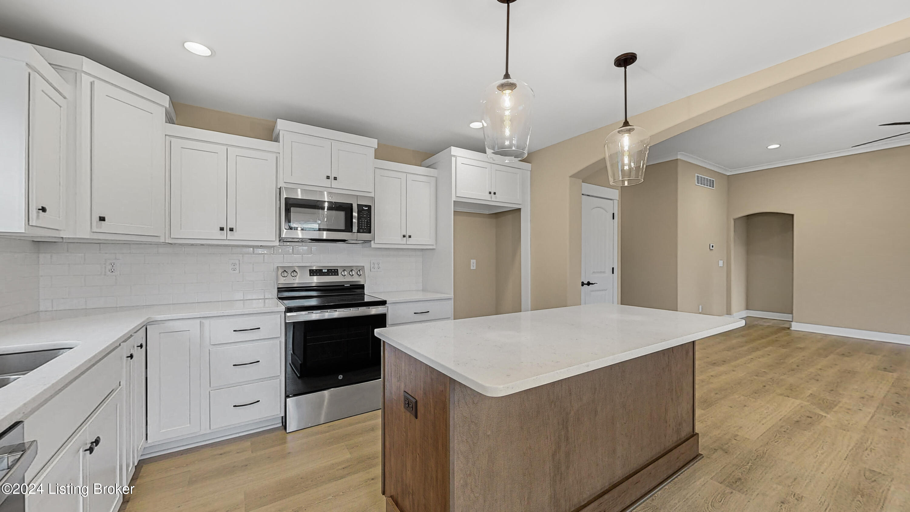 7910 Cultivator Ct