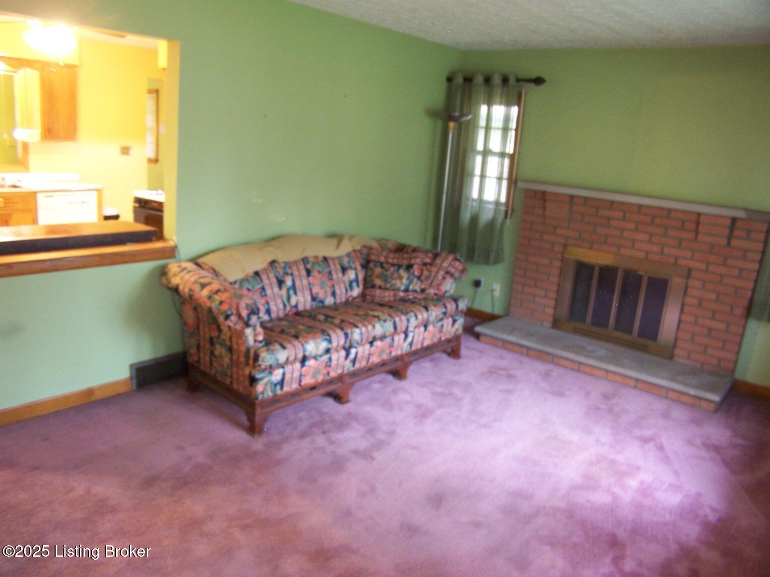 2235 Thurman Dr