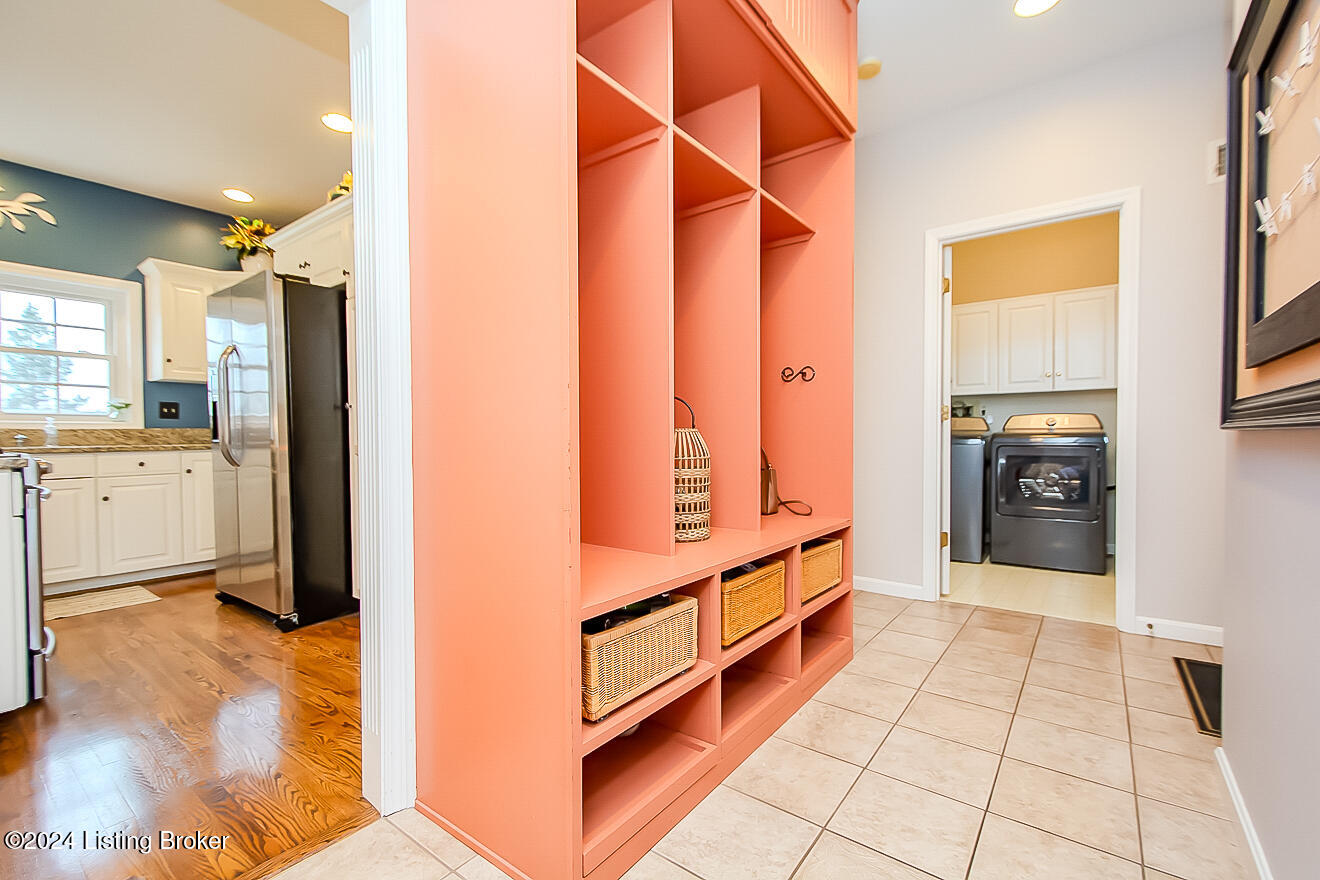 7422 Falls Ridge Ct