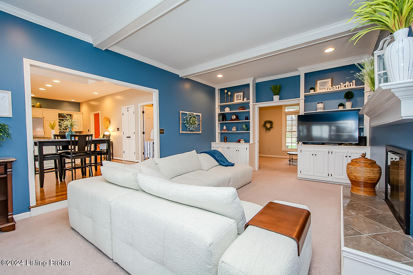 7422 Falls Ridge Ct