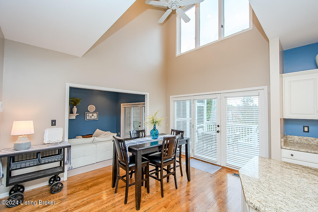7422 Falls Ridge Ct