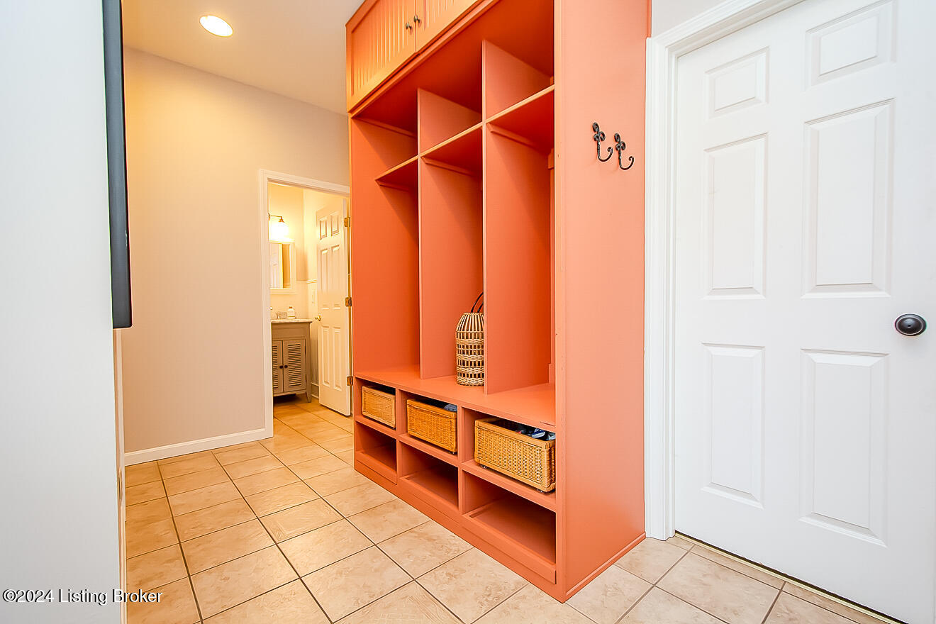 7422 Falls Ridge Ct