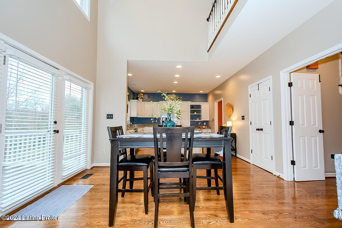 7422 Falls Ridge Ct
