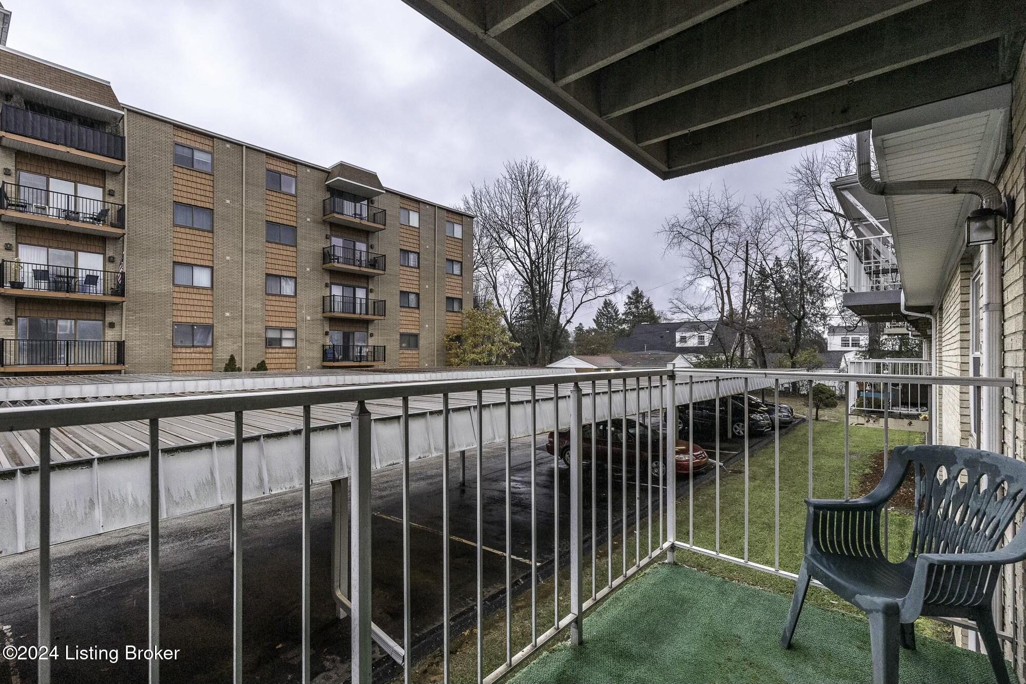 165 Thierman Ln 209