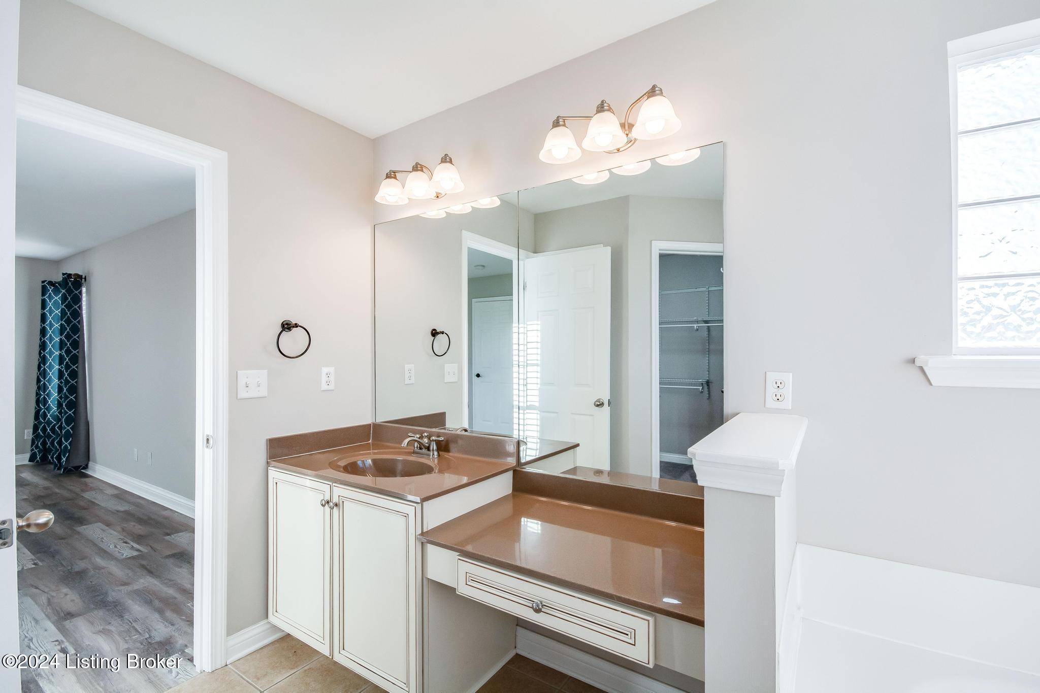 365 Crimson Creek Dr