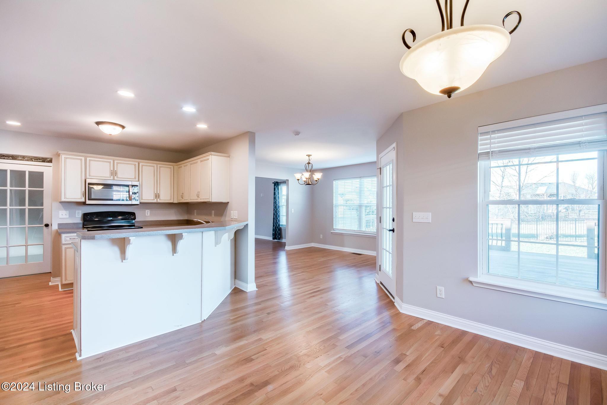 365 Crimson Creek Dr