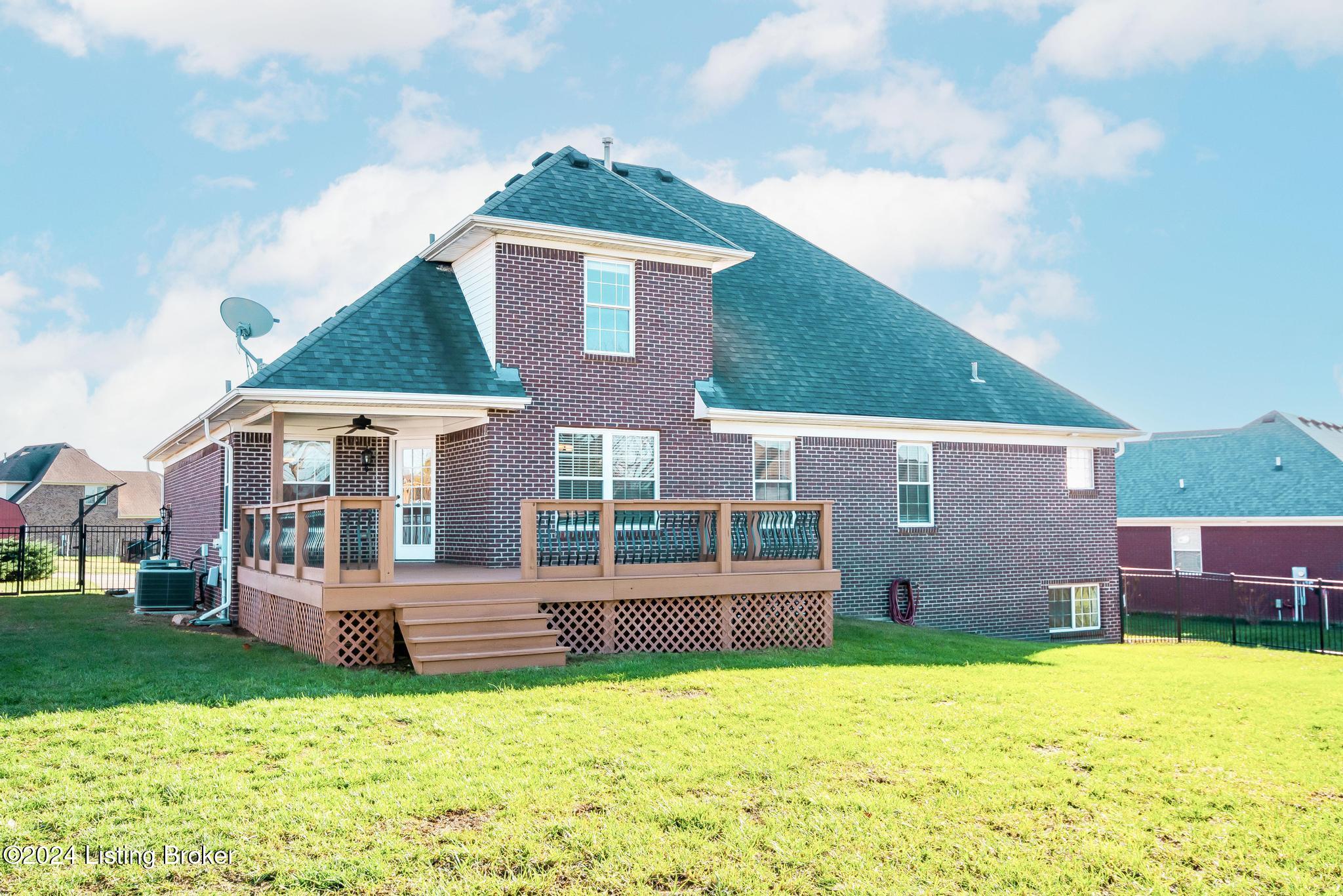 365 Crimson Creek Dr