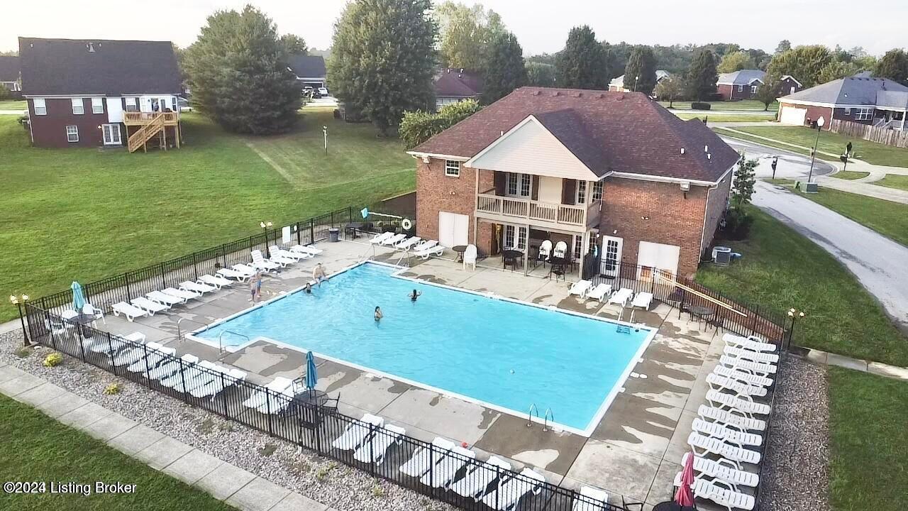 365 Crimson Creek Dr