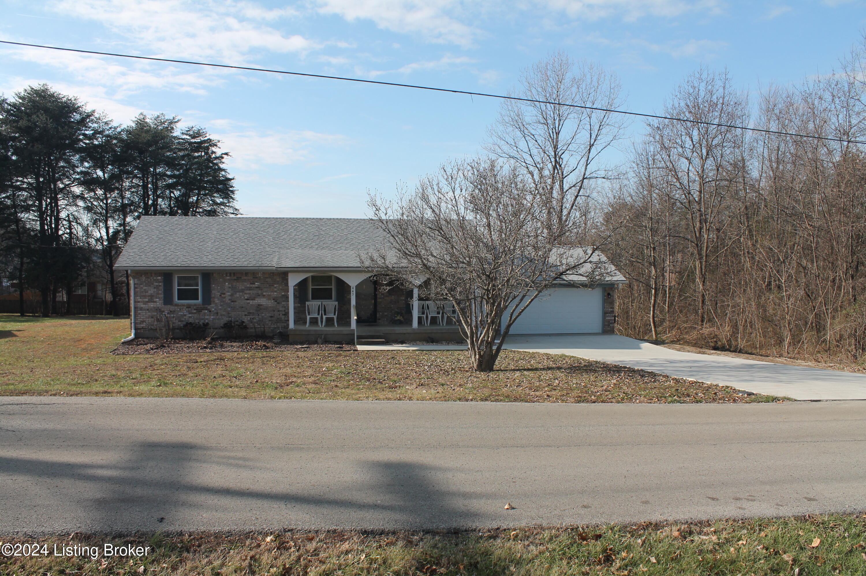 443 Lloyd Ln