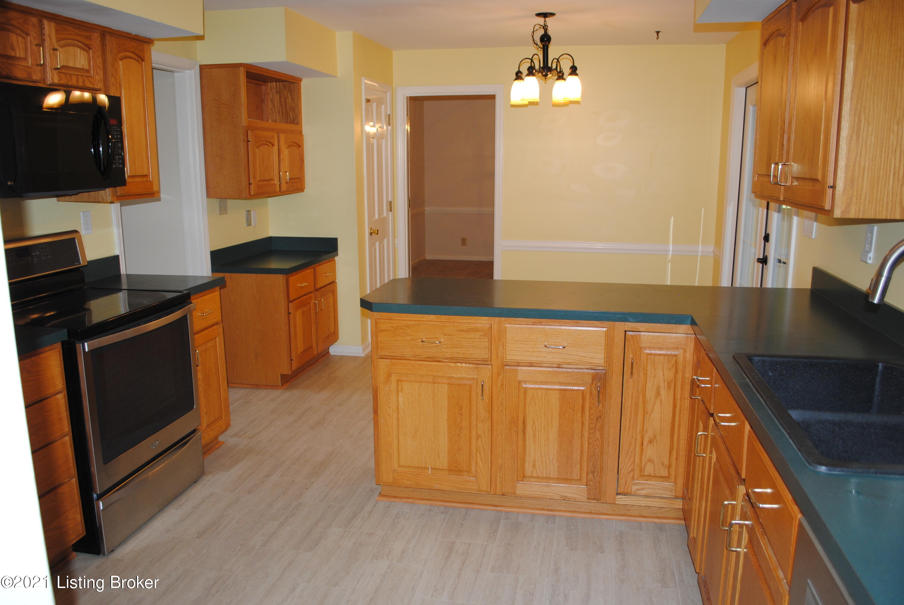504 Falkirk Ct