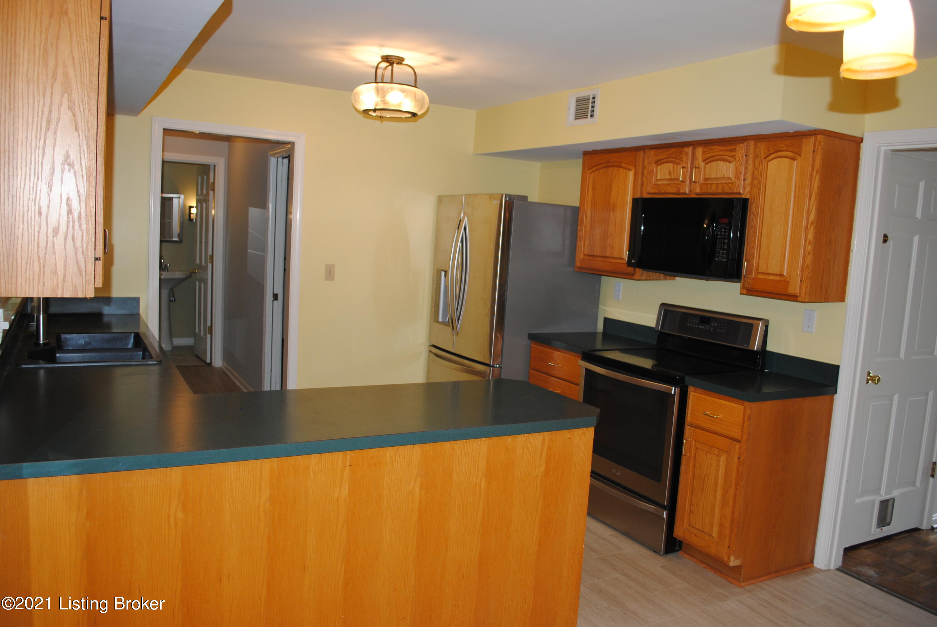 504 Falkirk Ct