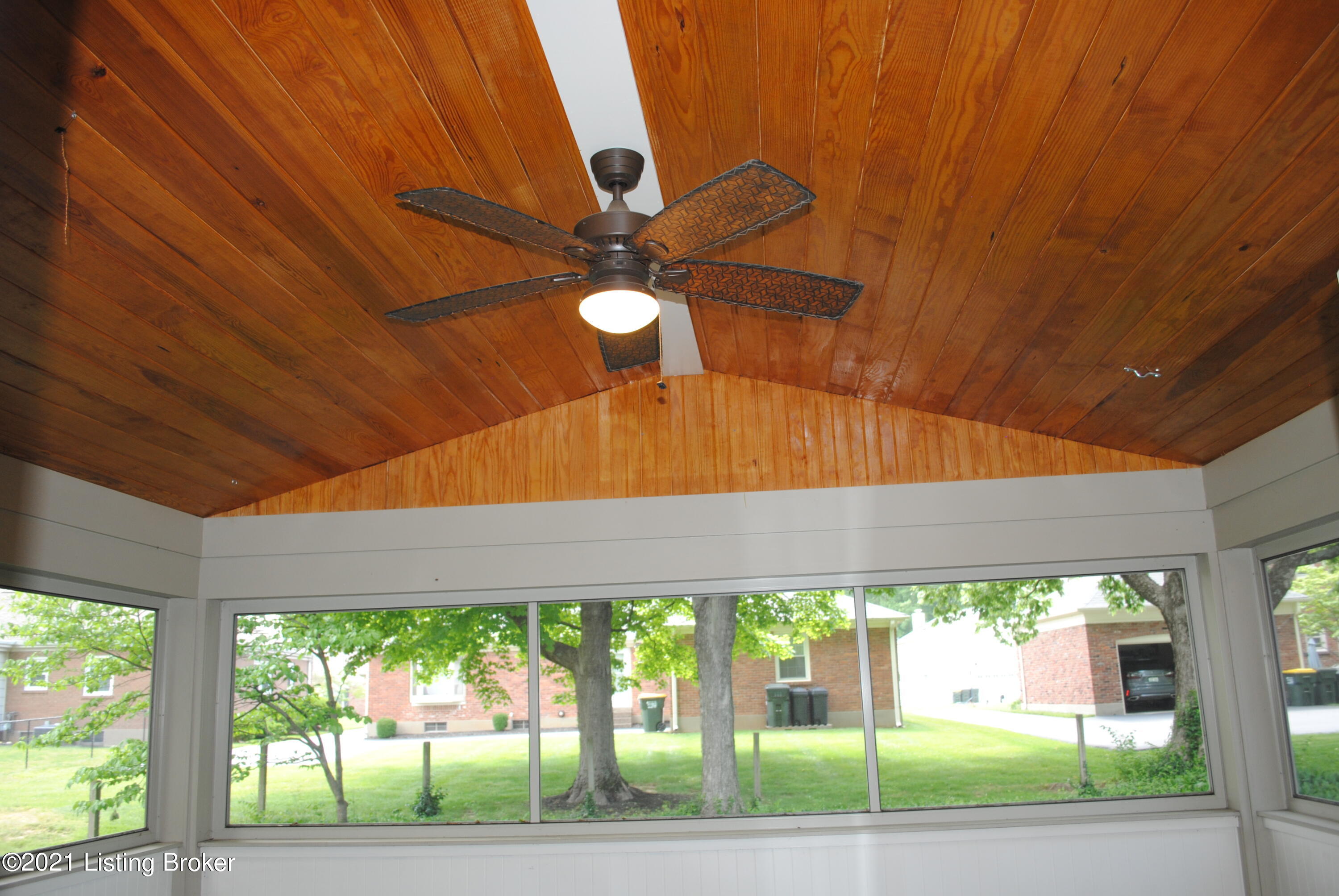 504 Falkirk Ct