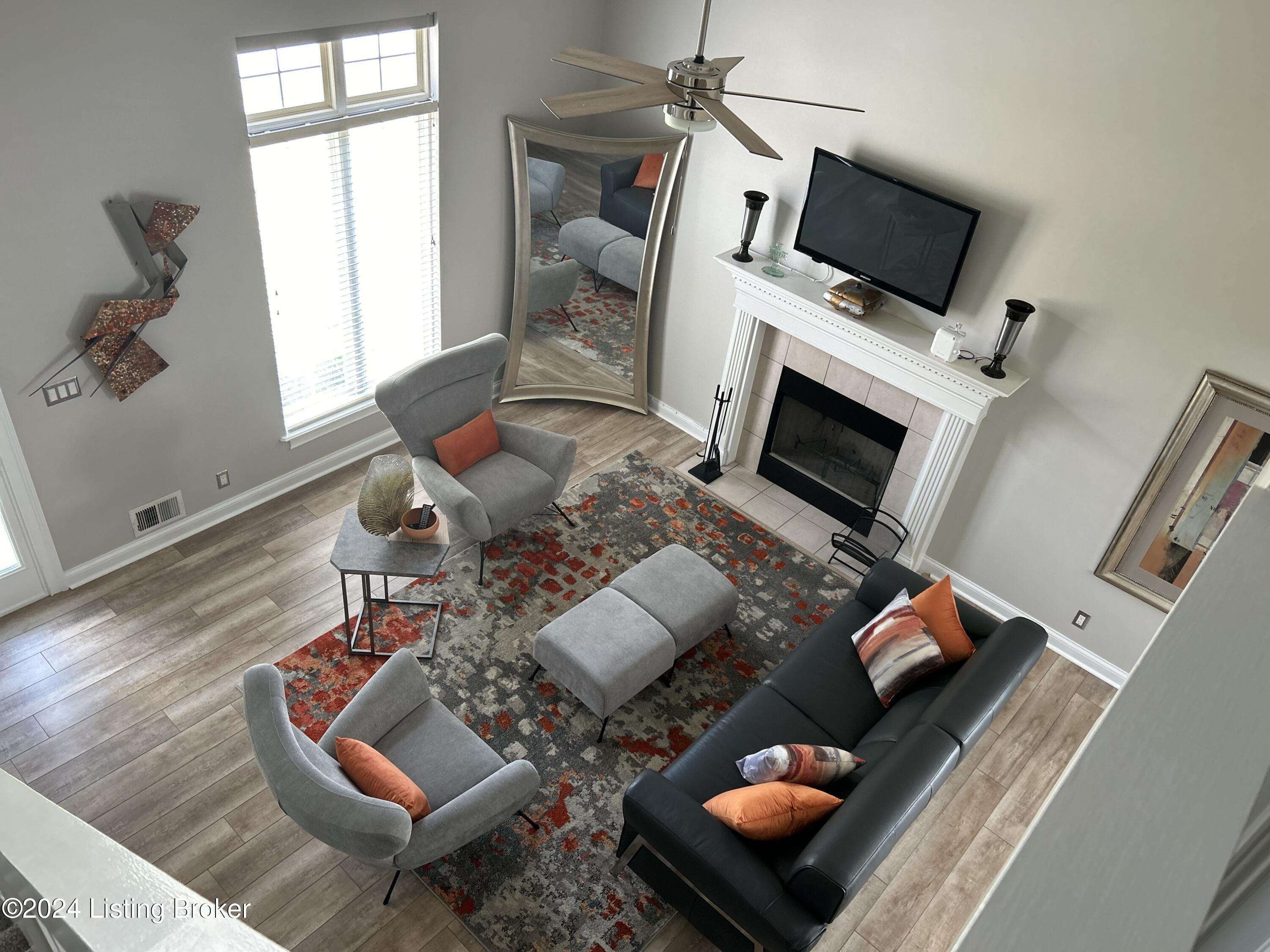4120 Sunny Crossing Dr