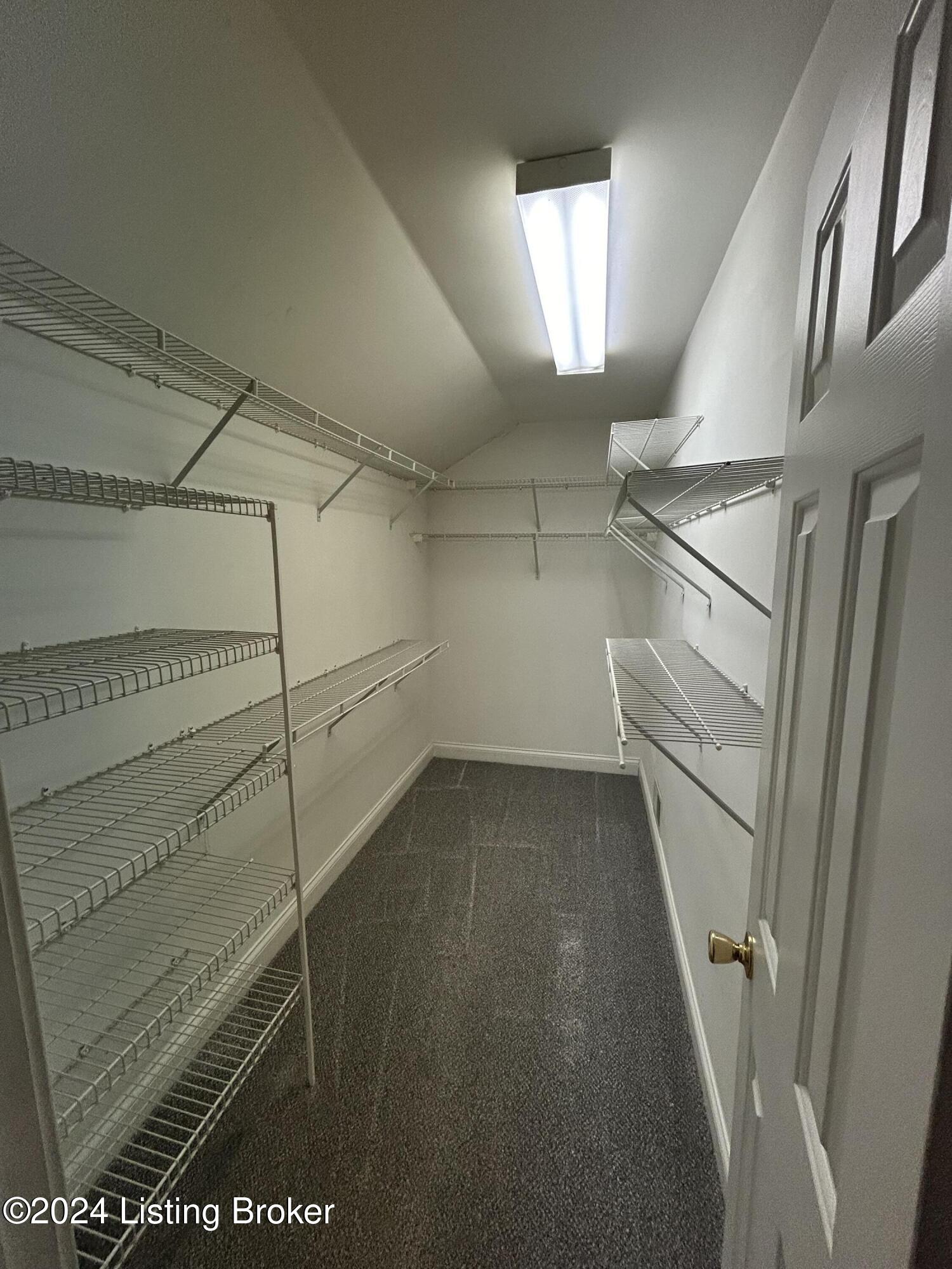 4120 Sunny Crossing Dr