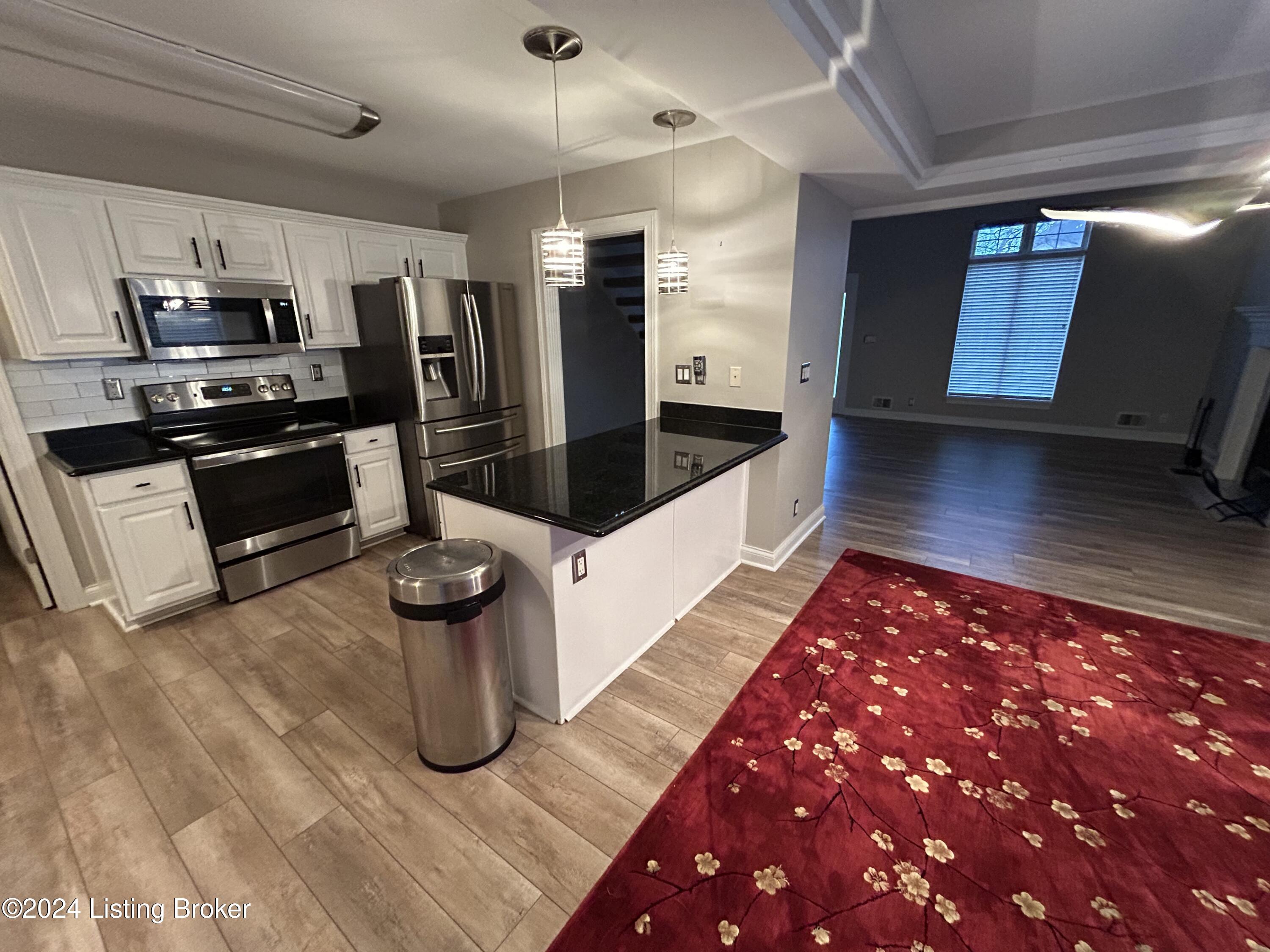 4120 Sunny Crossing Dr