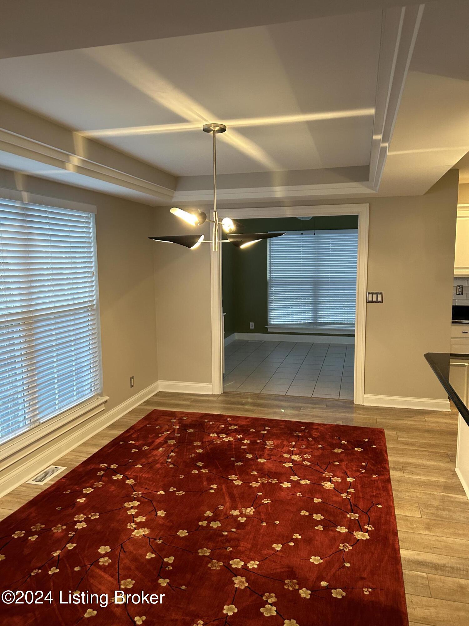 4120 Sunny Crossing Dr
