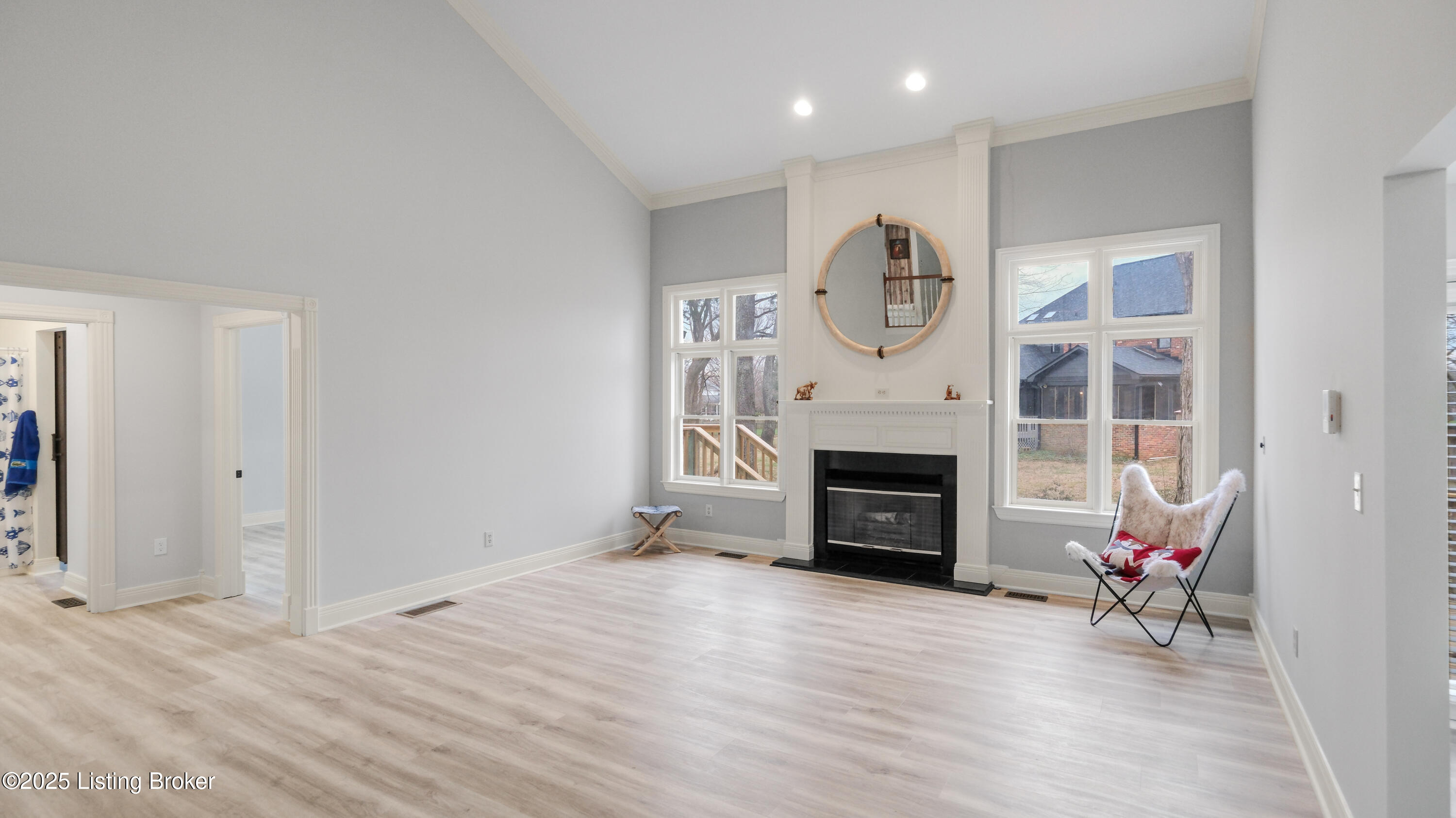 509 Edgeforest Pl