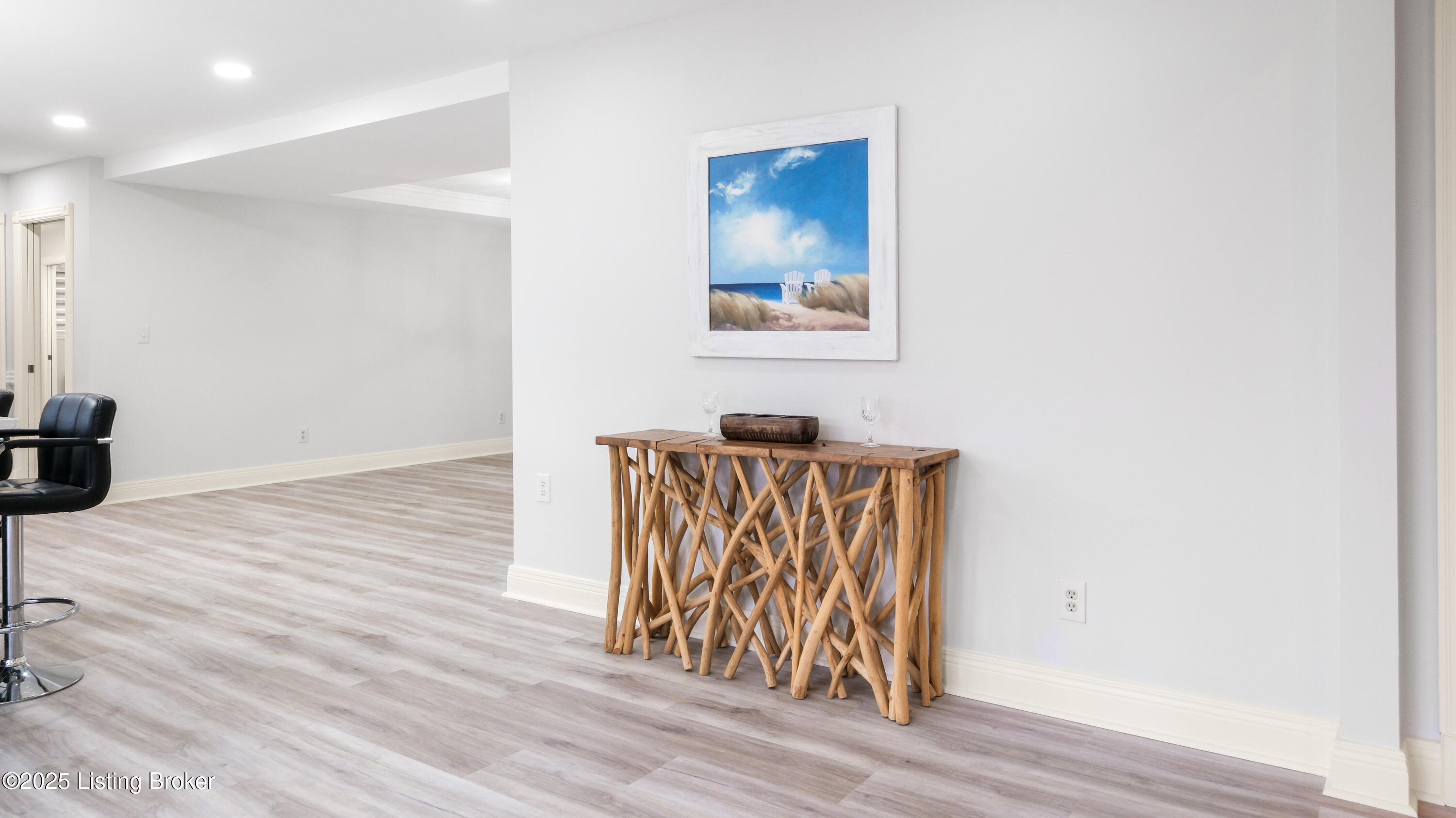 509 Edgeforest Pl