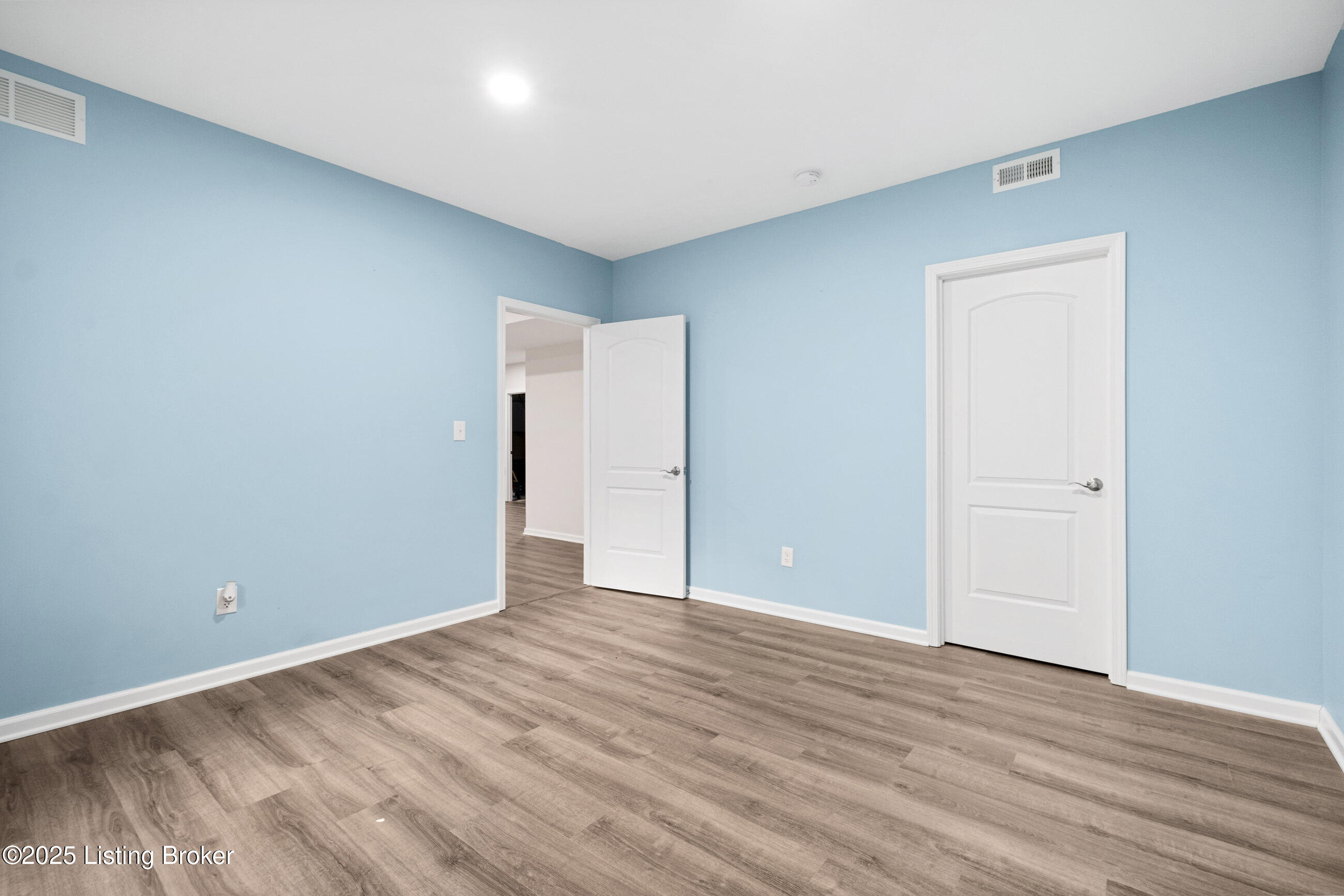 11728 Beacon Ct