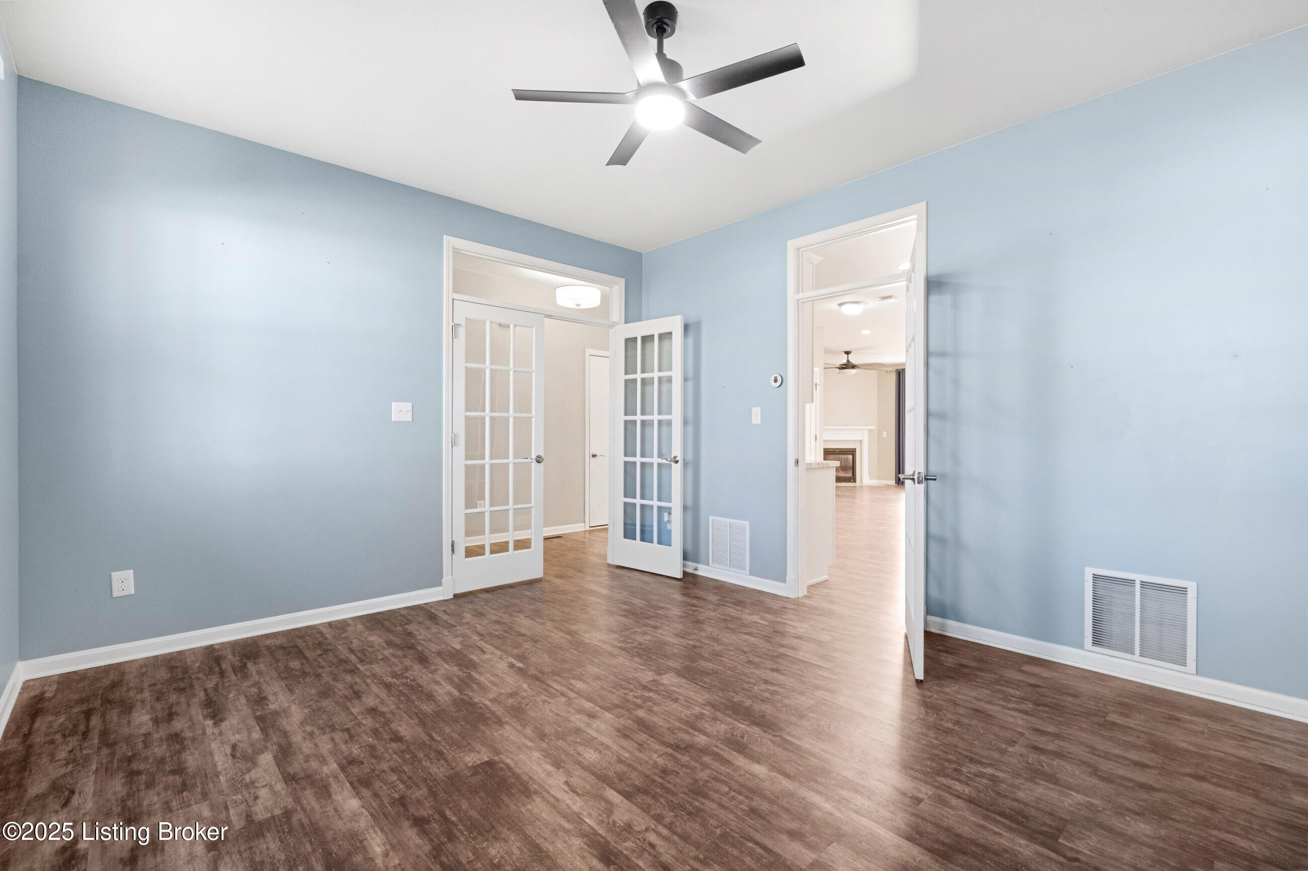 11728 Beacon Ct