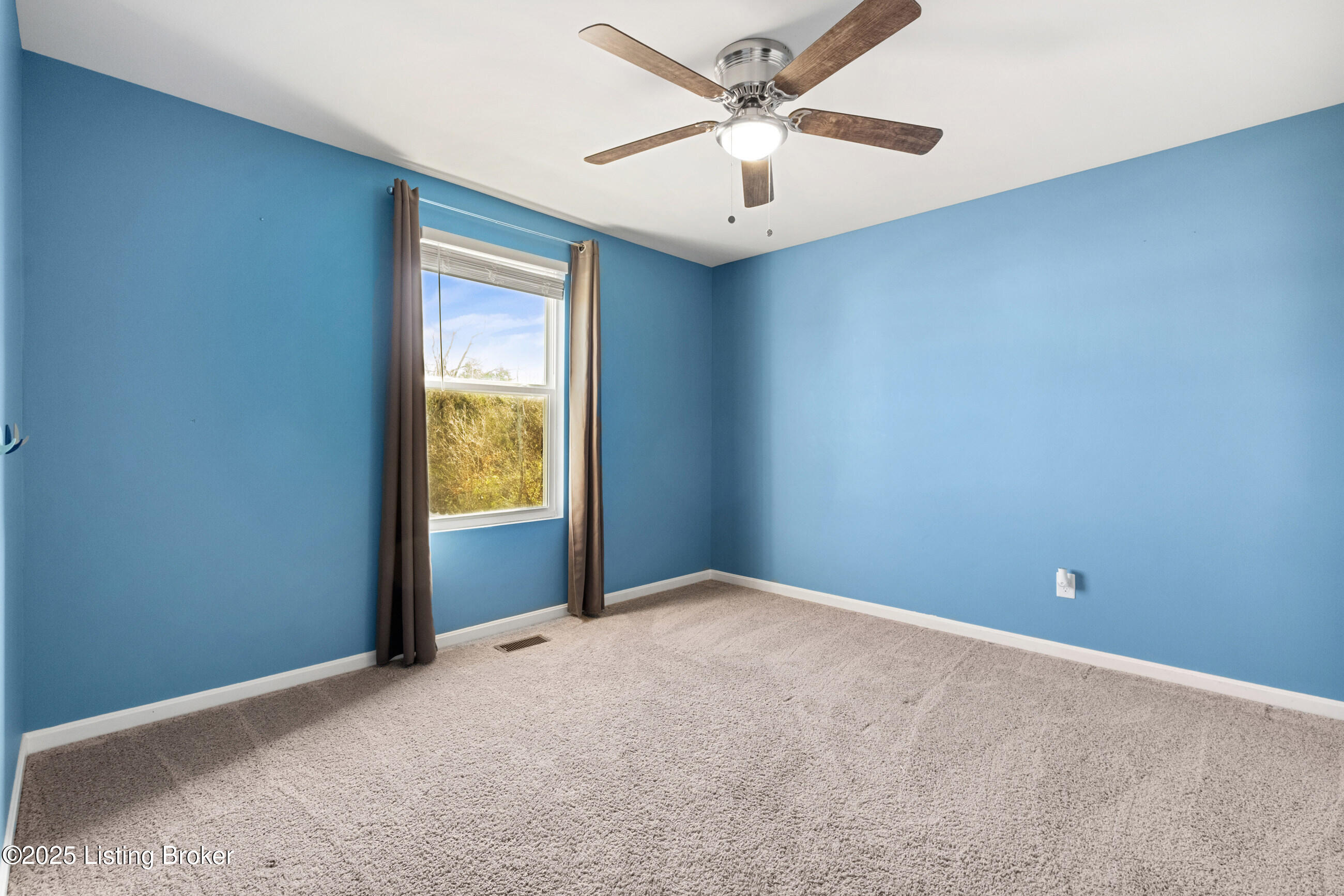 11728 Beacon Ct