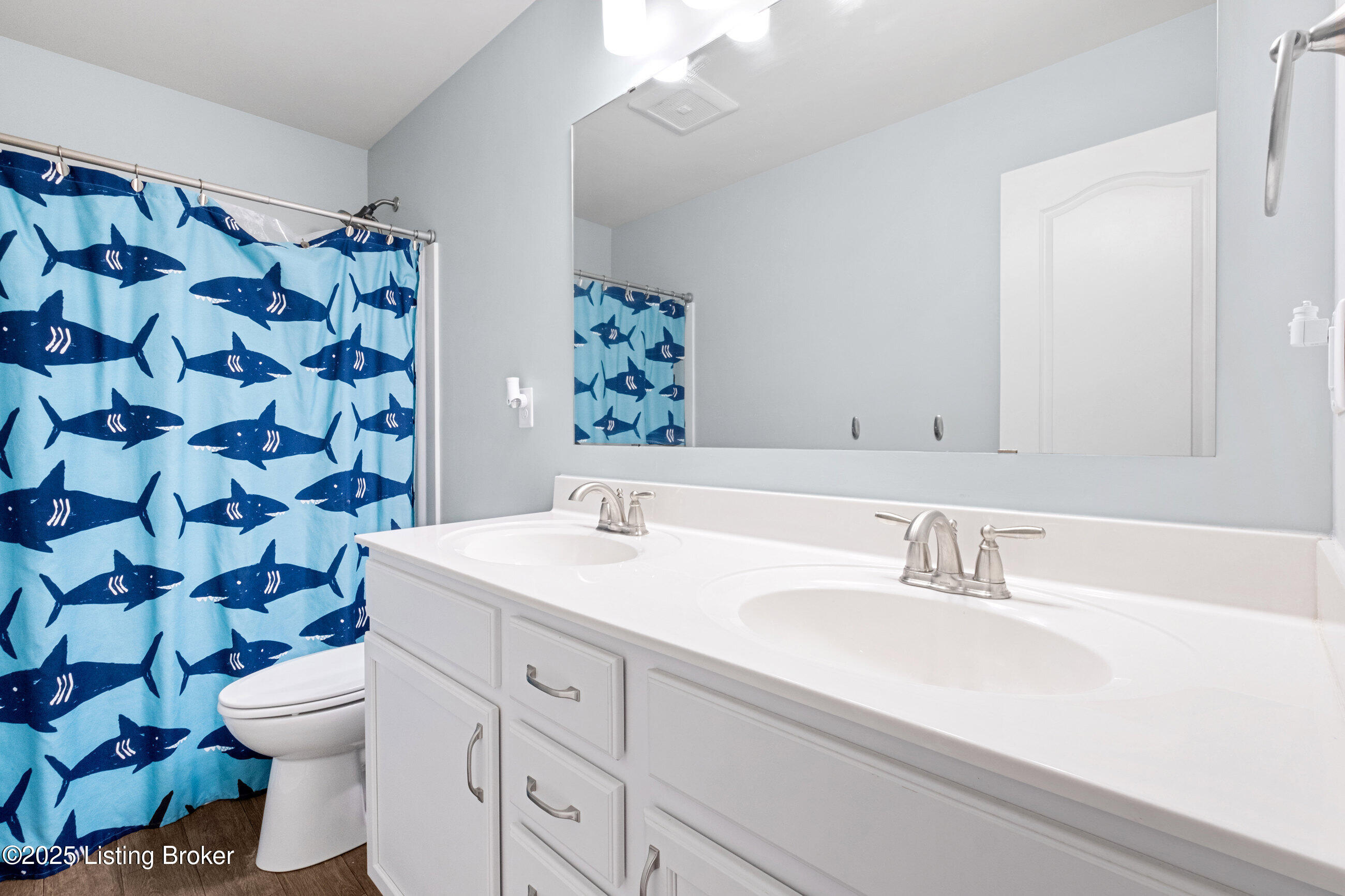 11728 Beacon Ct