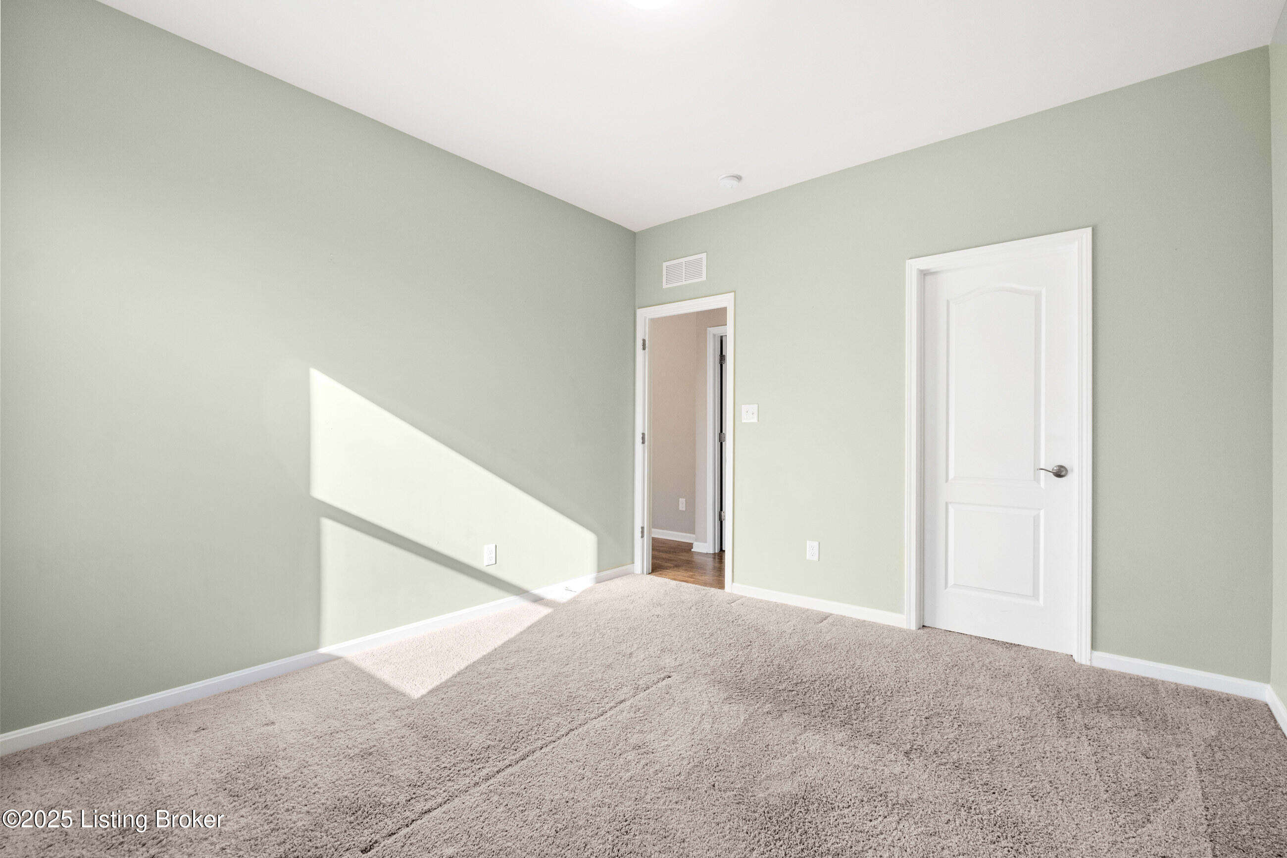 11728 Beacon Ct