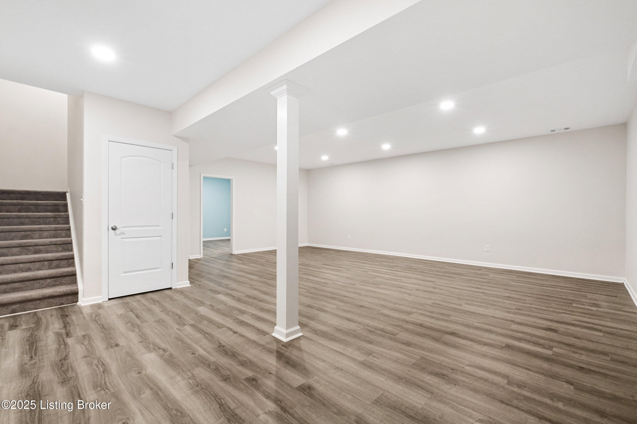 11728 Beacon Ct
