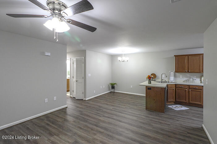 9003 Falcon Crest Ct UNIT 105