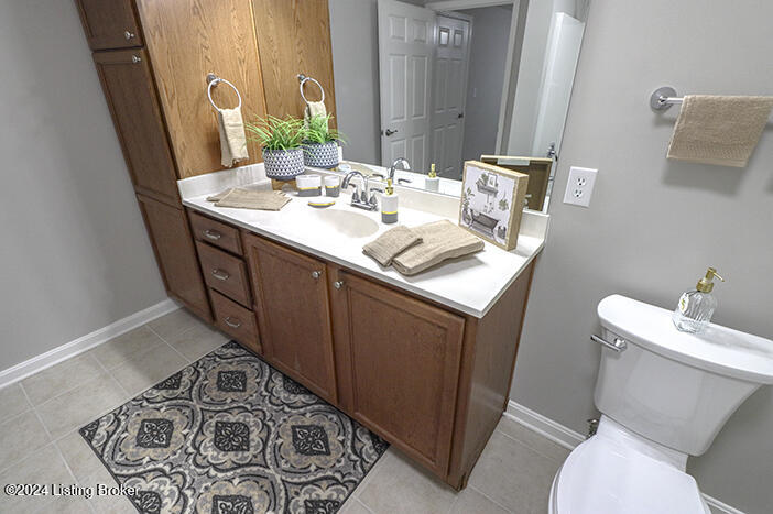 9003 Falcon Crest Ct UNIT 105