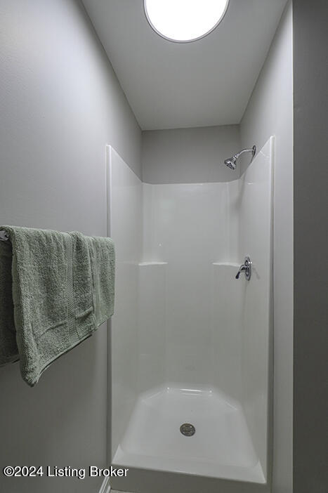 9003 Falcon Crest Ct UNIT 105