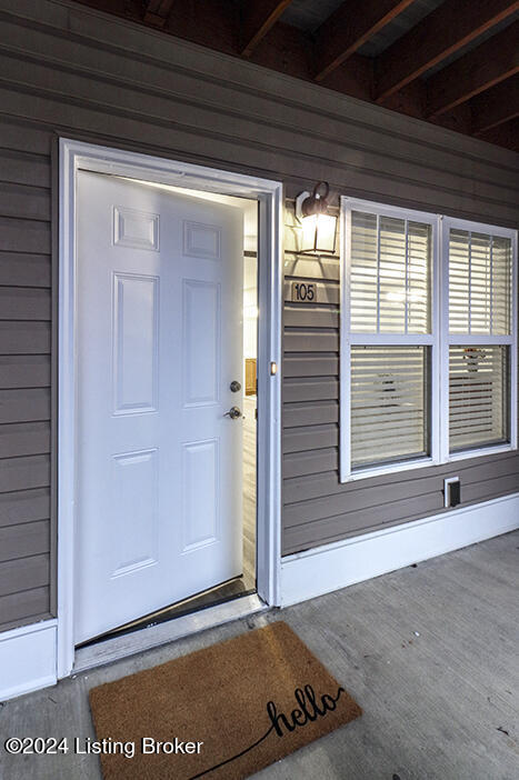9003 Falcon Crest Ct UNIT 105