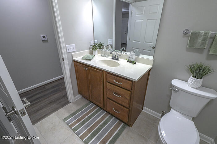 9003 Falcon Crest Ct UNIT 105