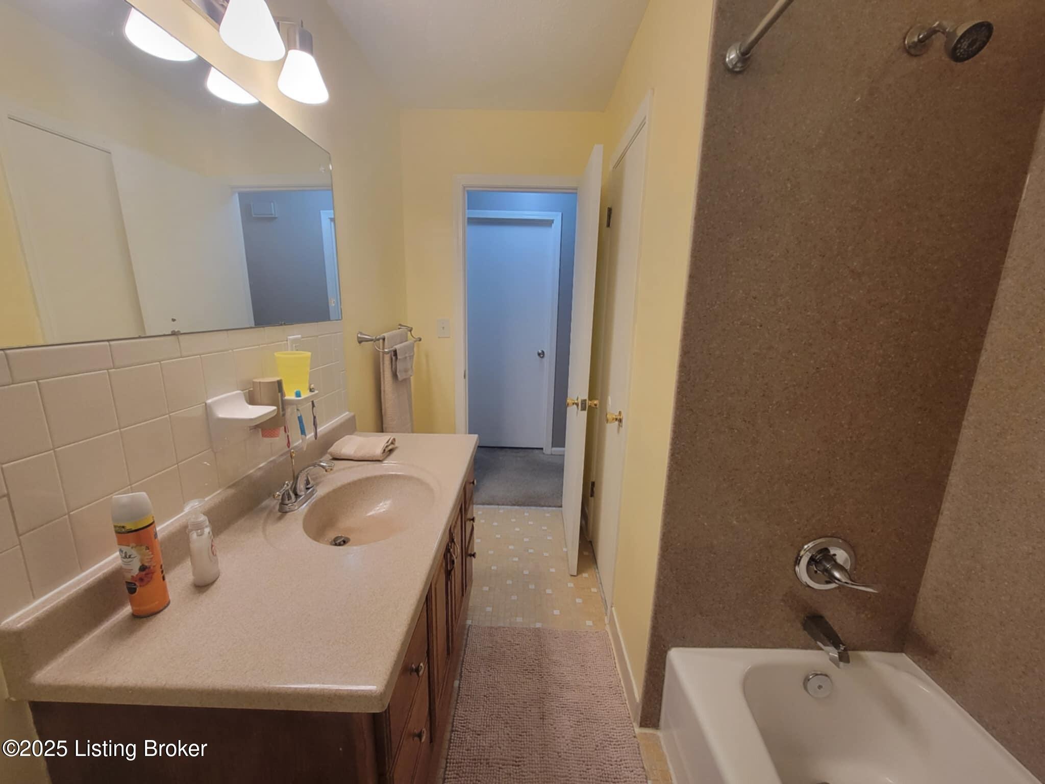 6709 Astral Dr