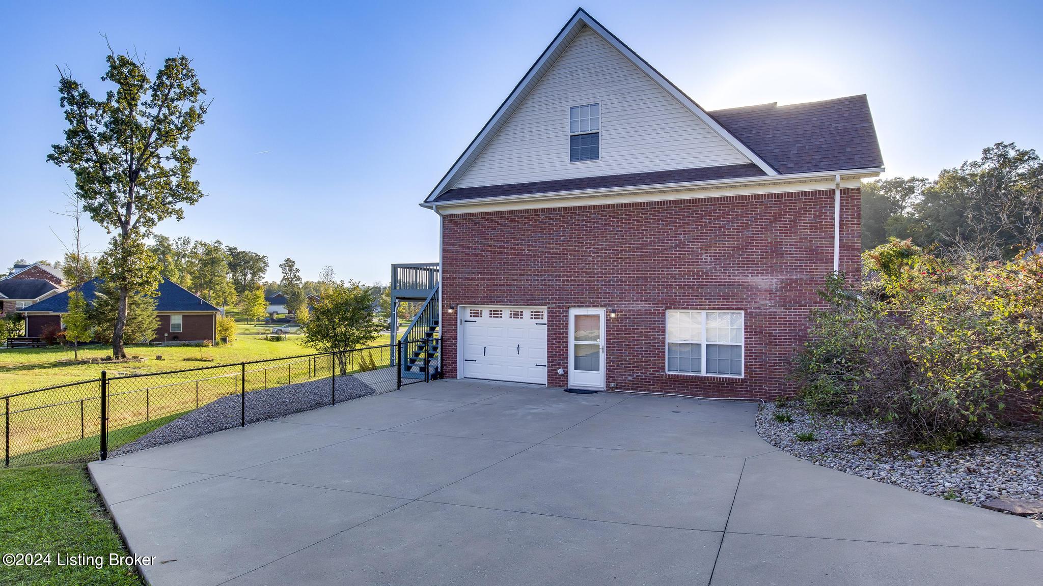 167 Peabody Loop