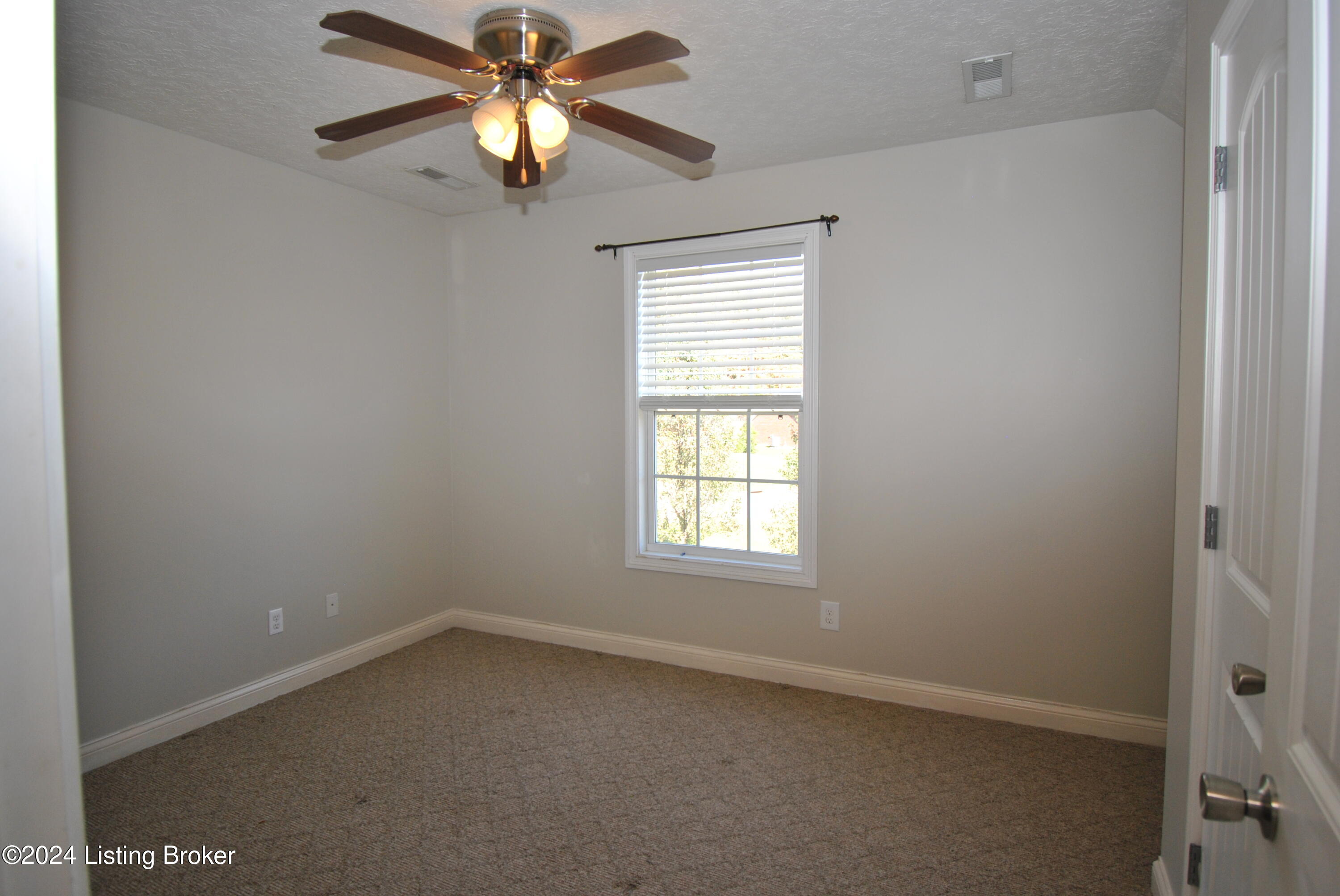 167 Peabody Loop