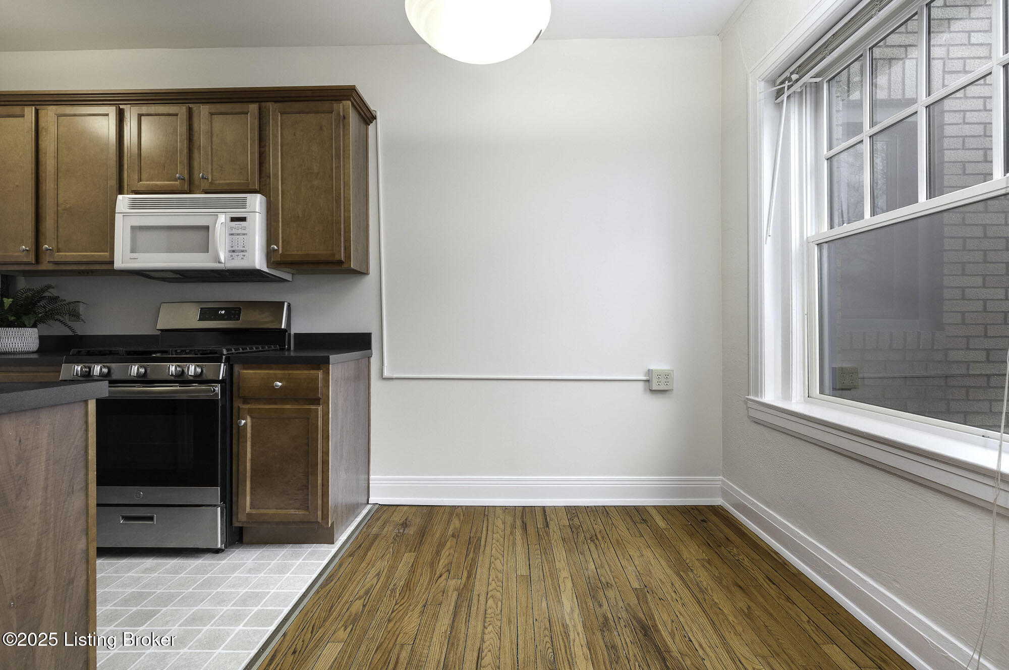 1360 Eastern Pkwy 10