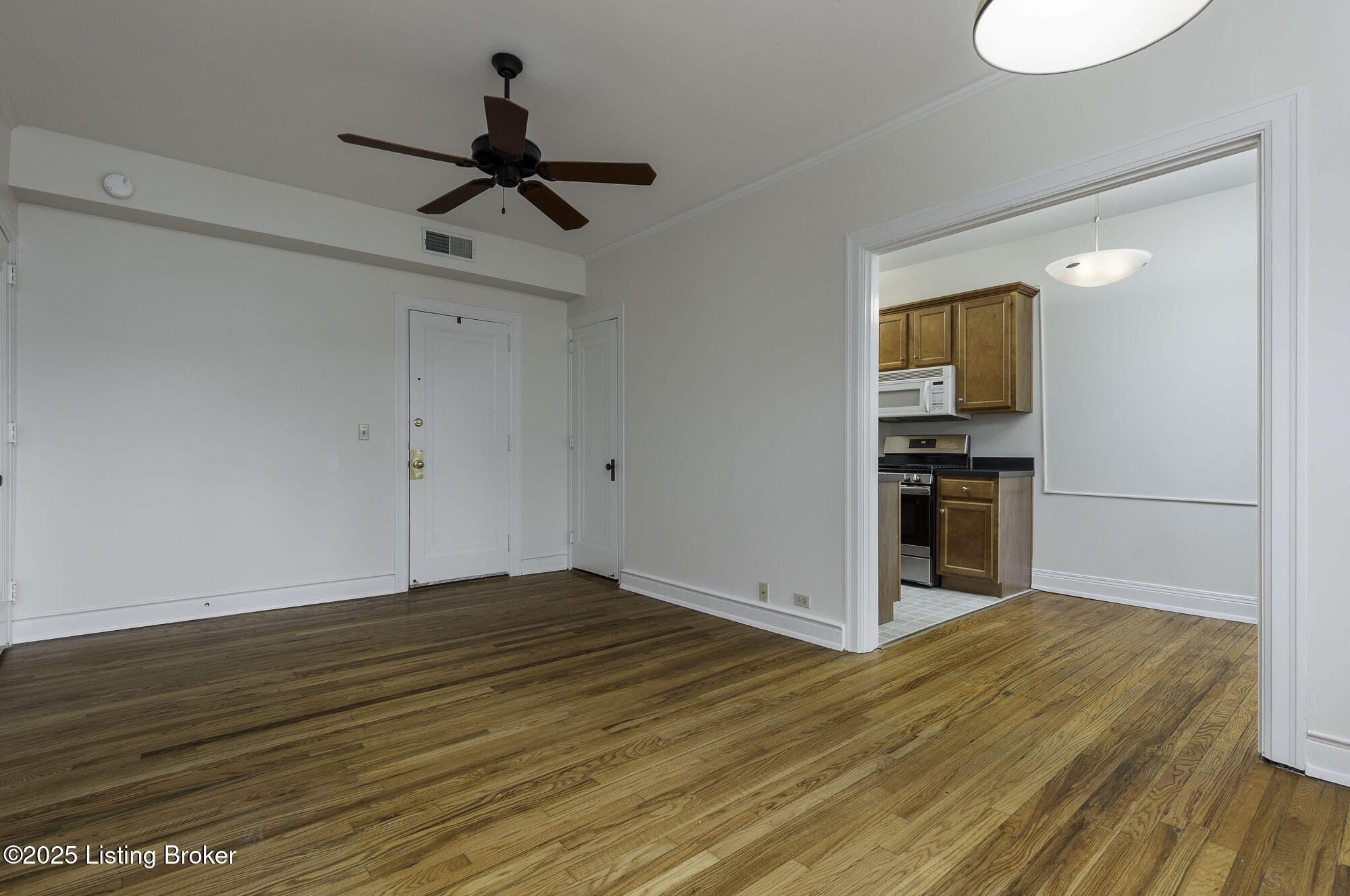 1360 Eastern Pkwy 10