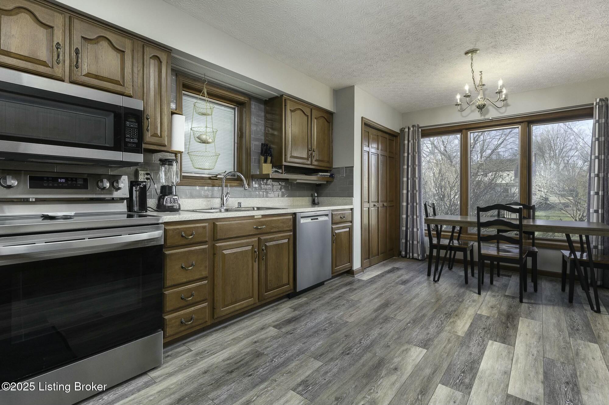 10723 Eagle Ridge Pl