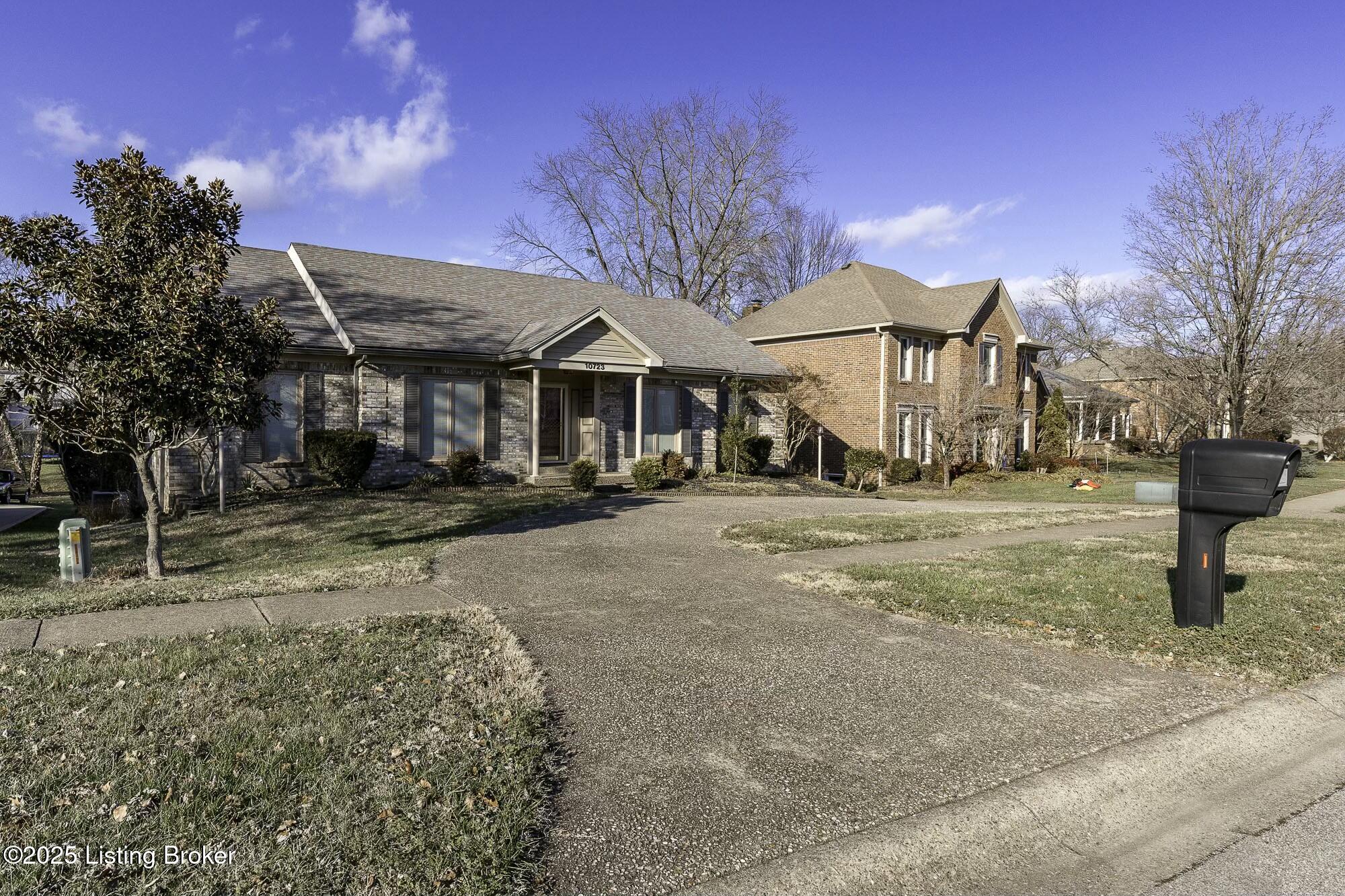 10723 Eagle Ridge Pl