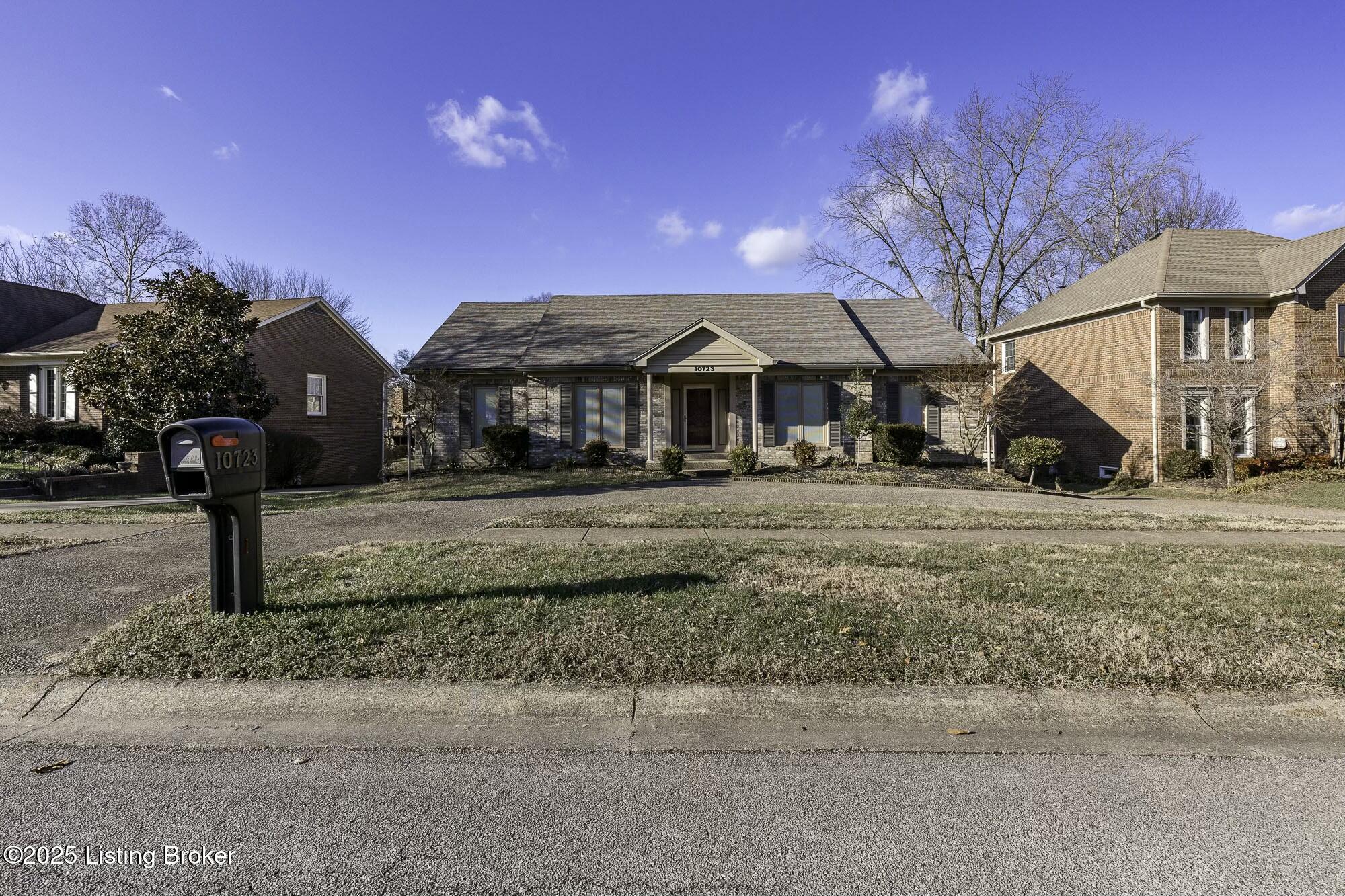10723 Eagle Ridge Pl