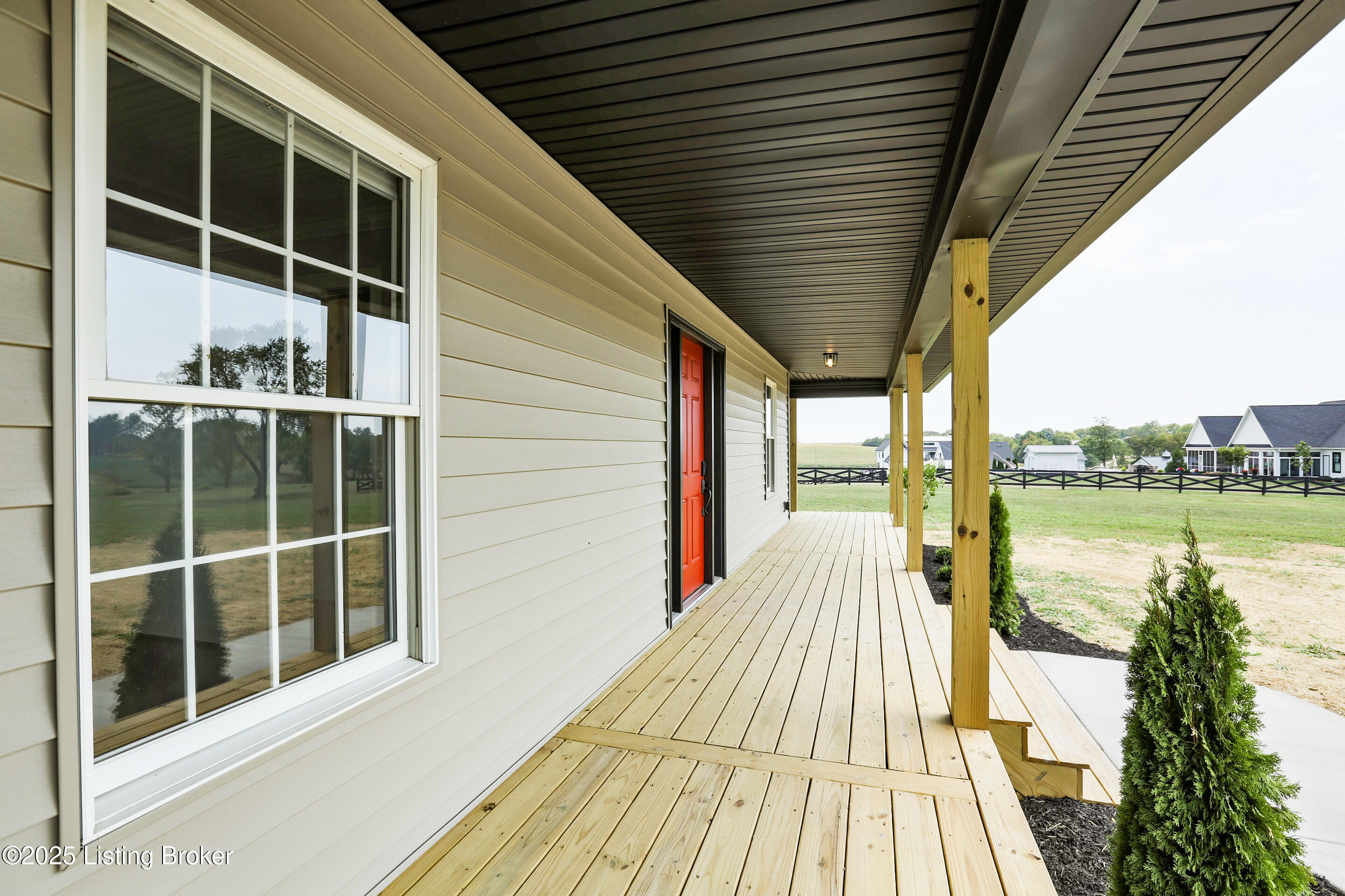 222 Locust Ln