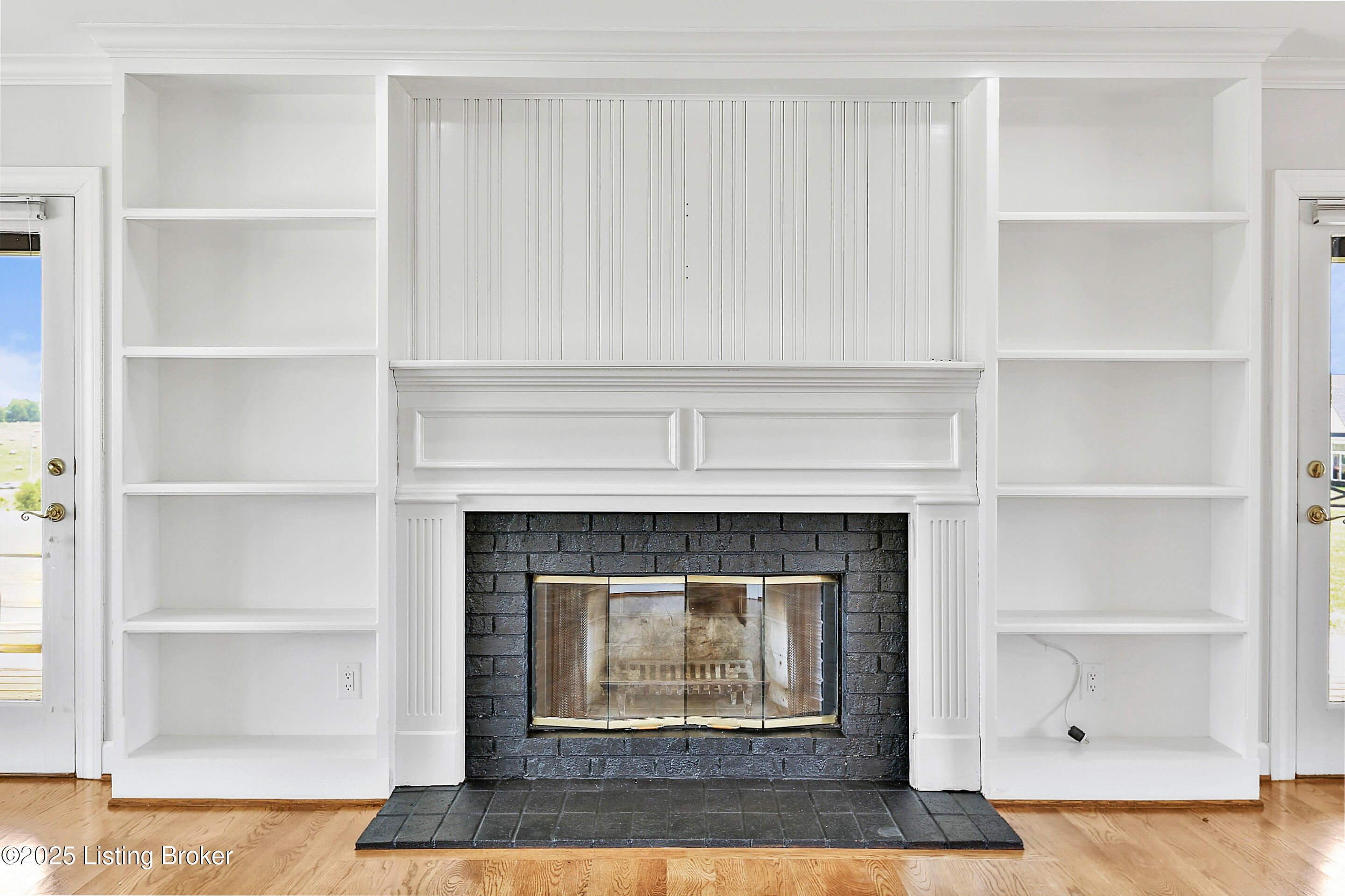 222 Locust Ln
