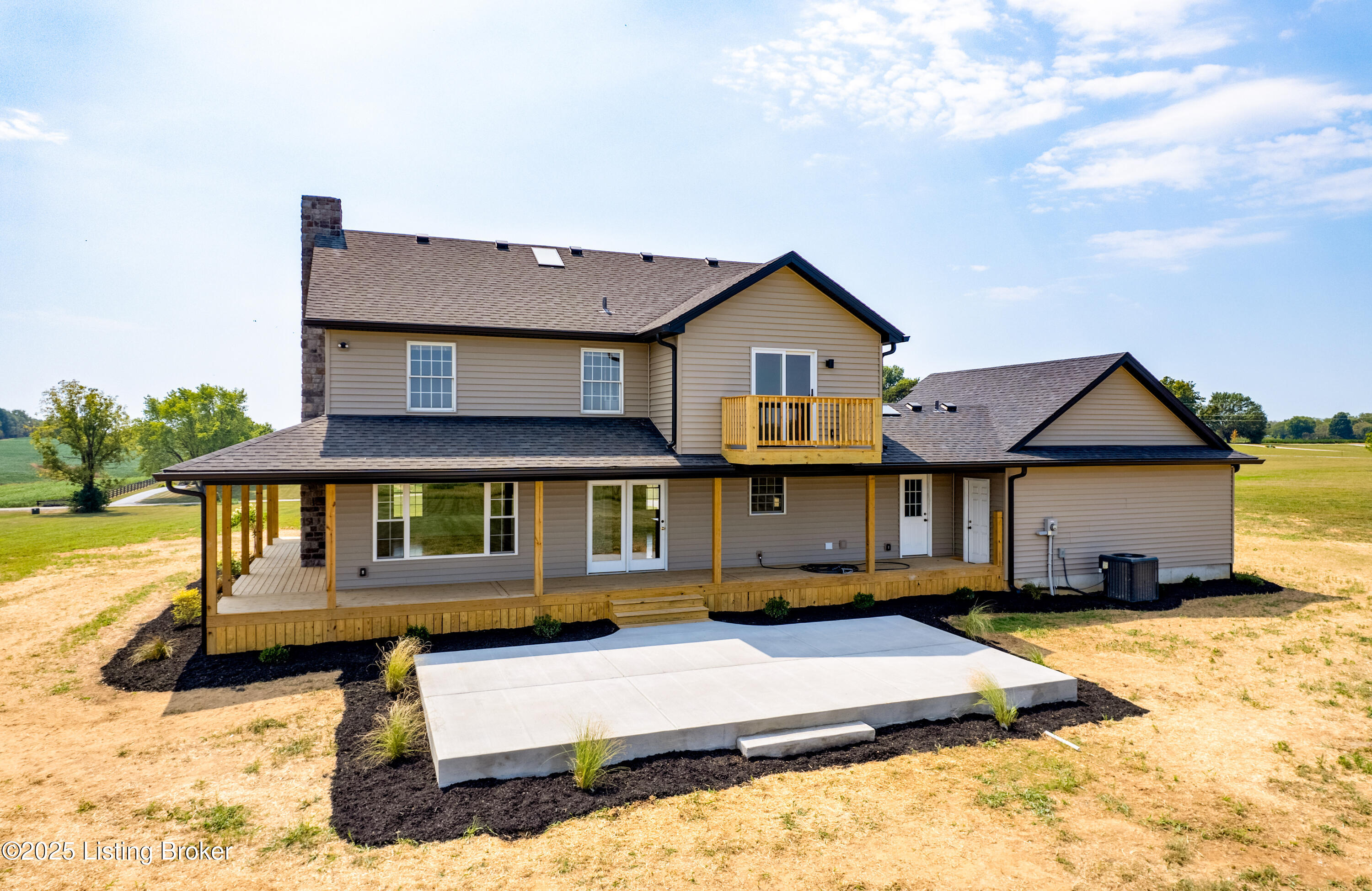 222 Locust Ln