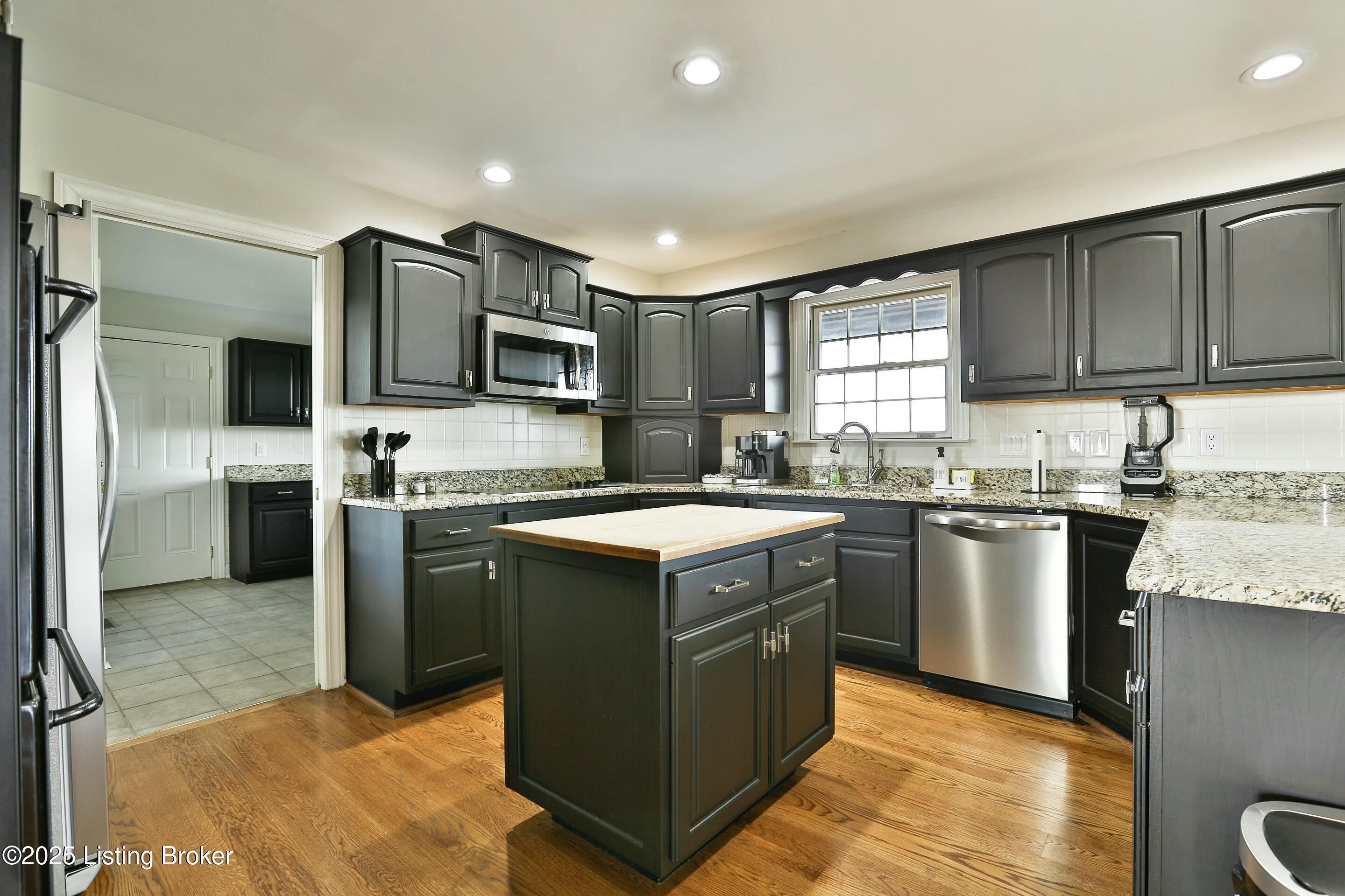 222 Locust Ln